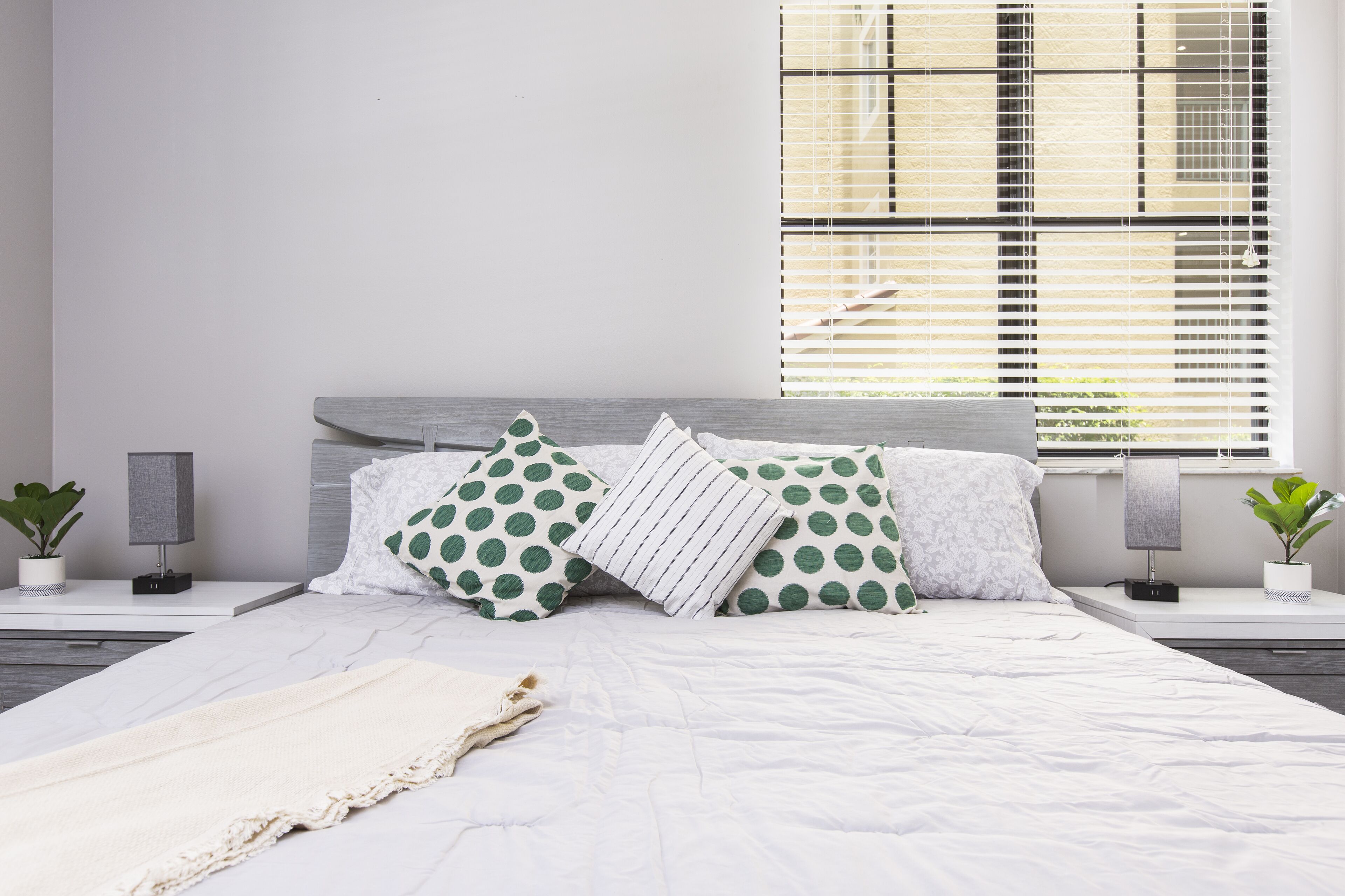 West Palm Beach Apartment at Prime Location