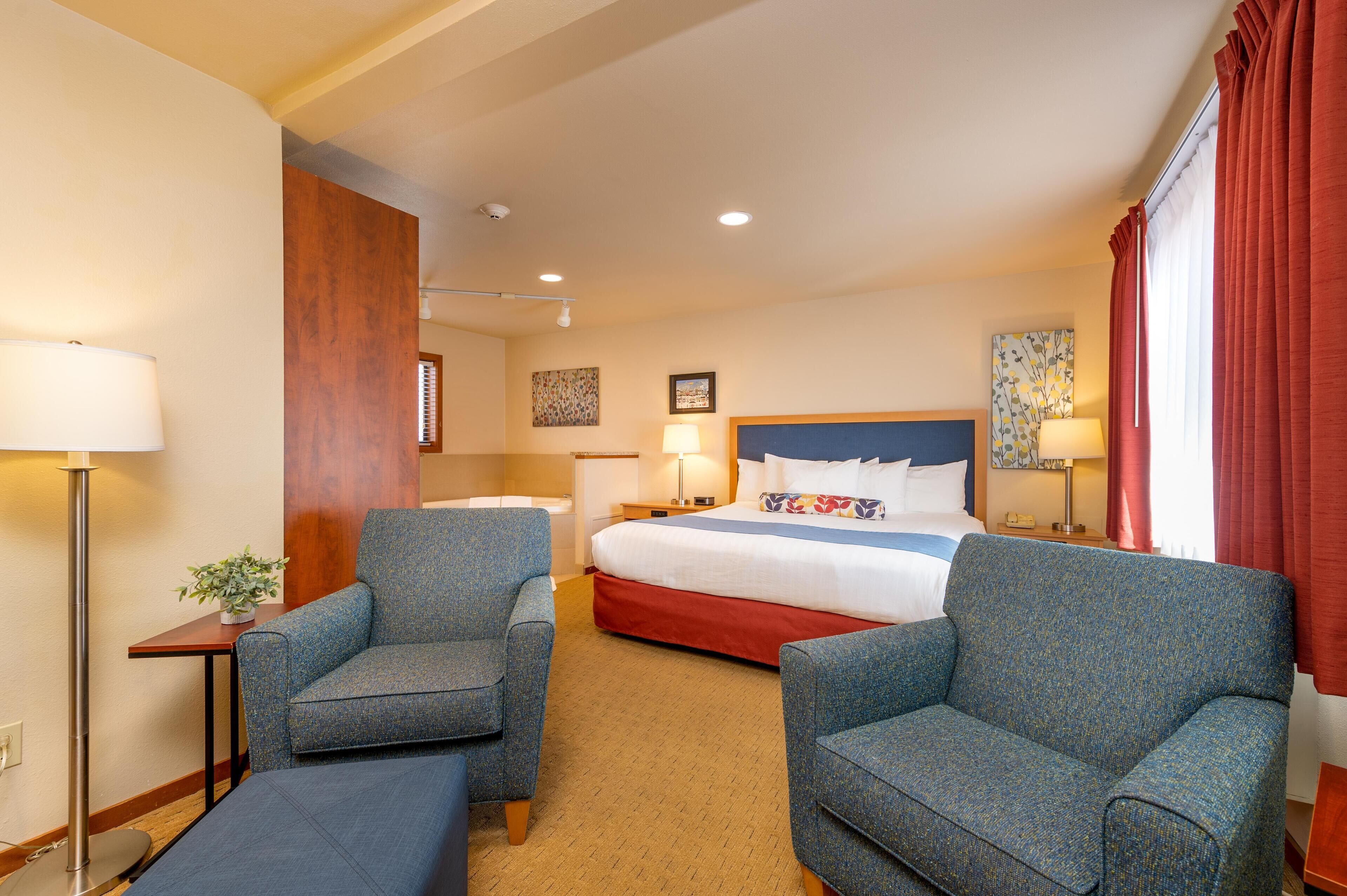 Deluxe Fireplace King Jacuzzi at Obertal Inn