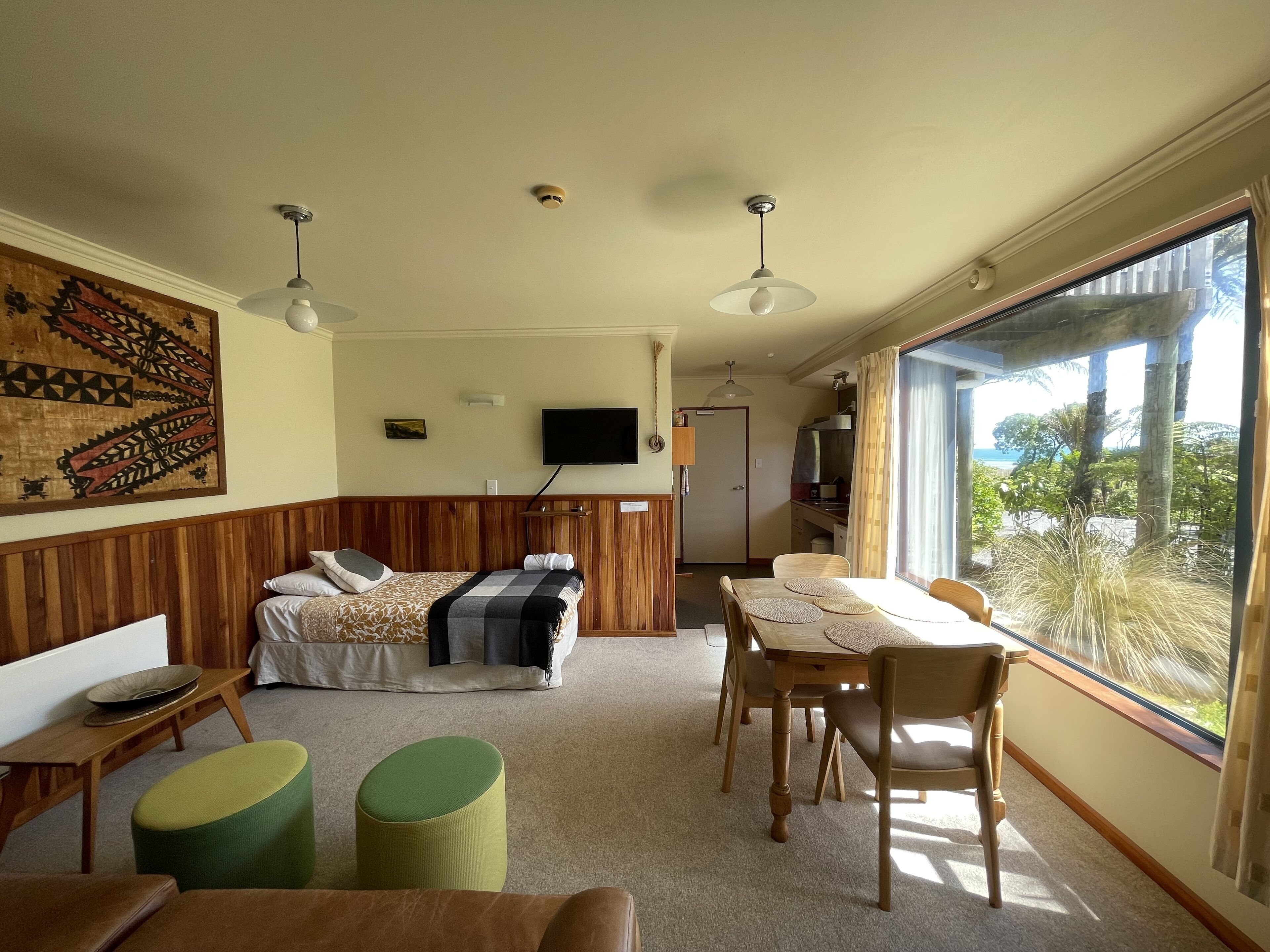 Garden view spacious ground floor apartment