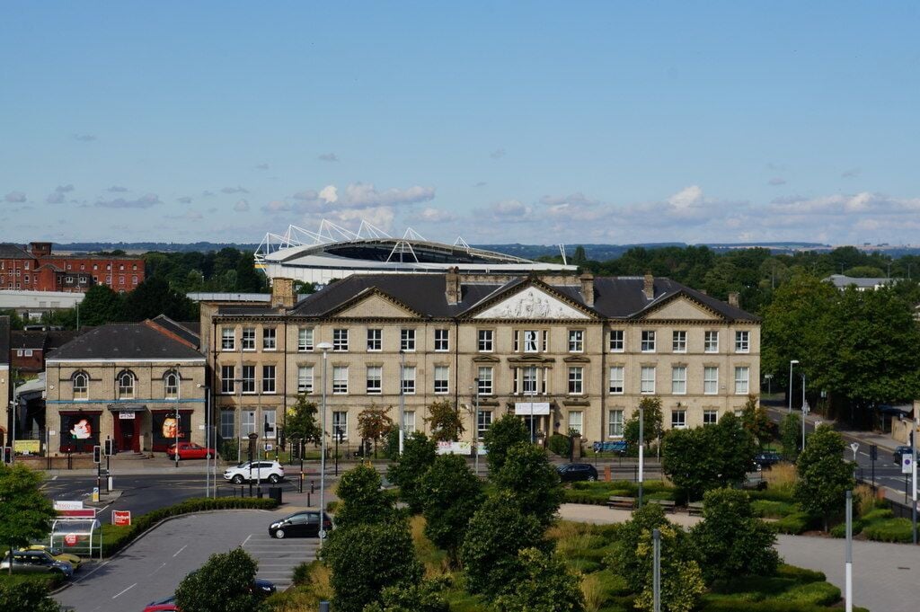 park hotel and apartments