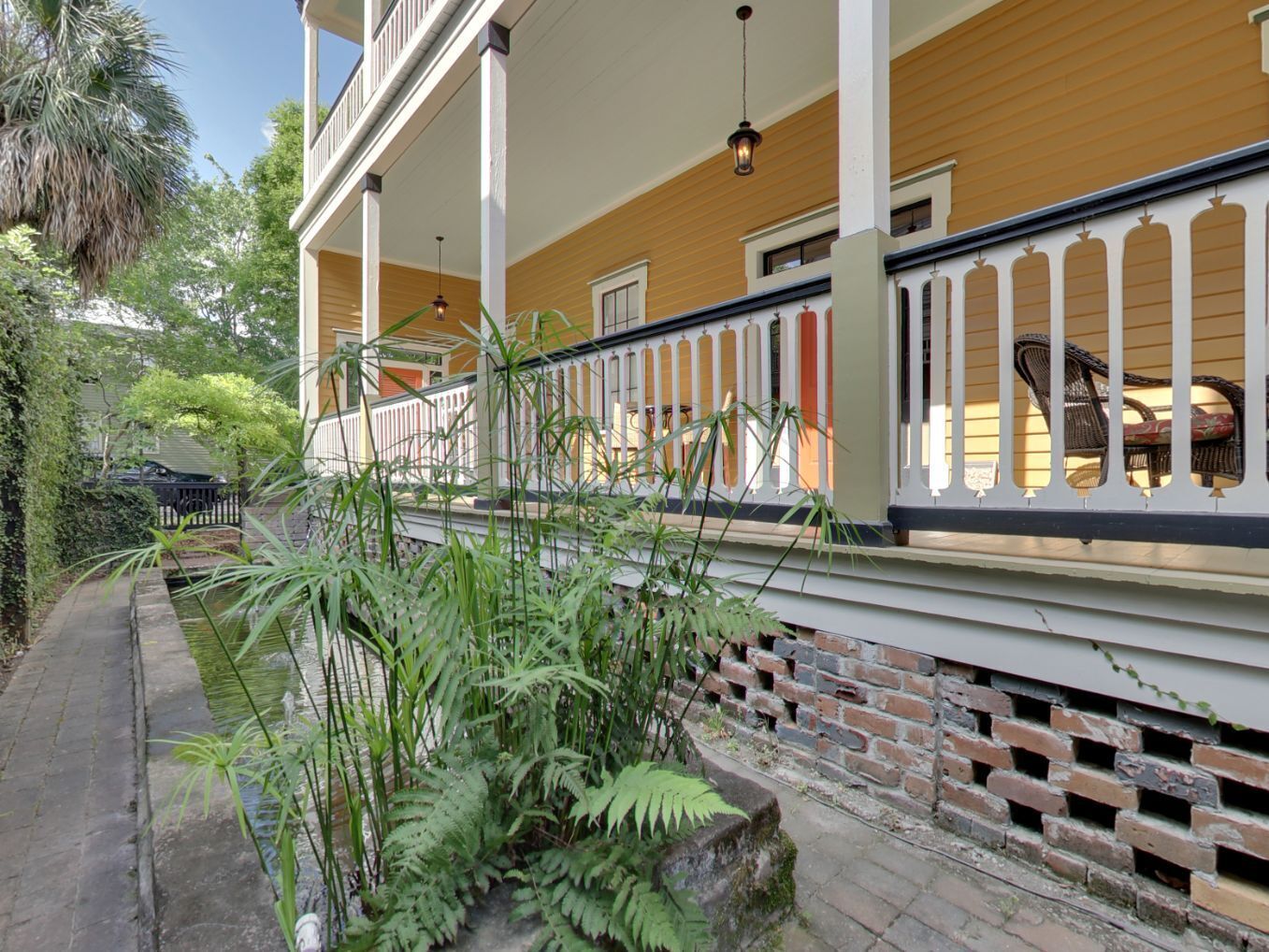 Victorian Home w/ Parking and Grand Porch One Block From Forsyth!