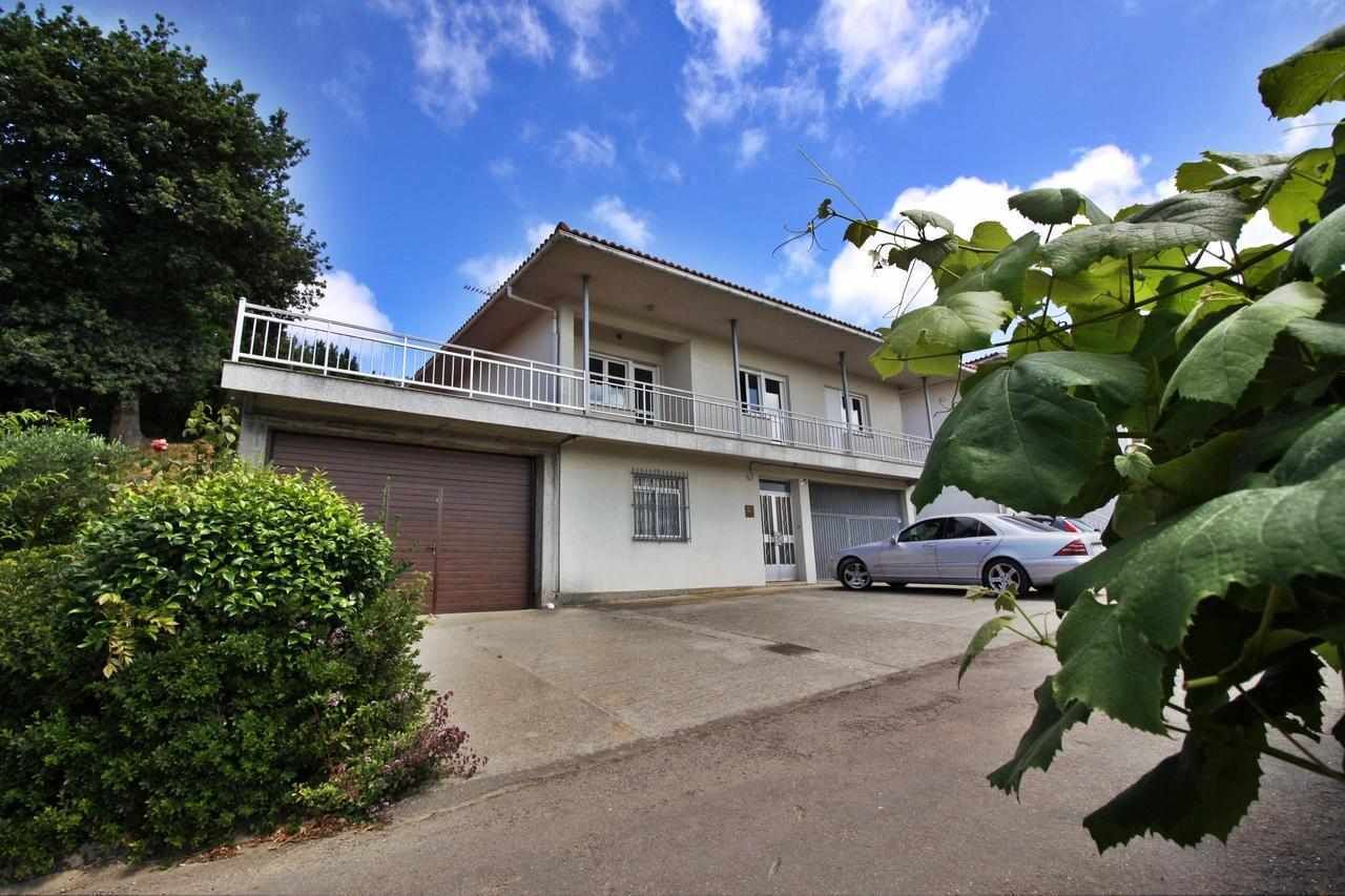 Ardana House - Carballo