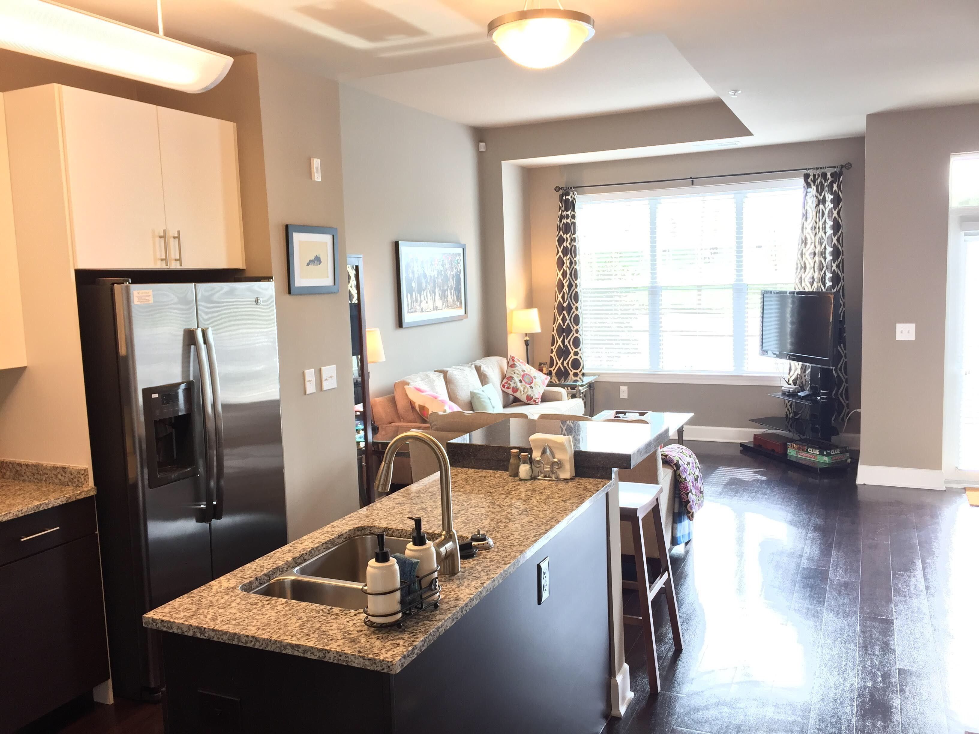 COZY HOME IN THE HEART OF THE CITY