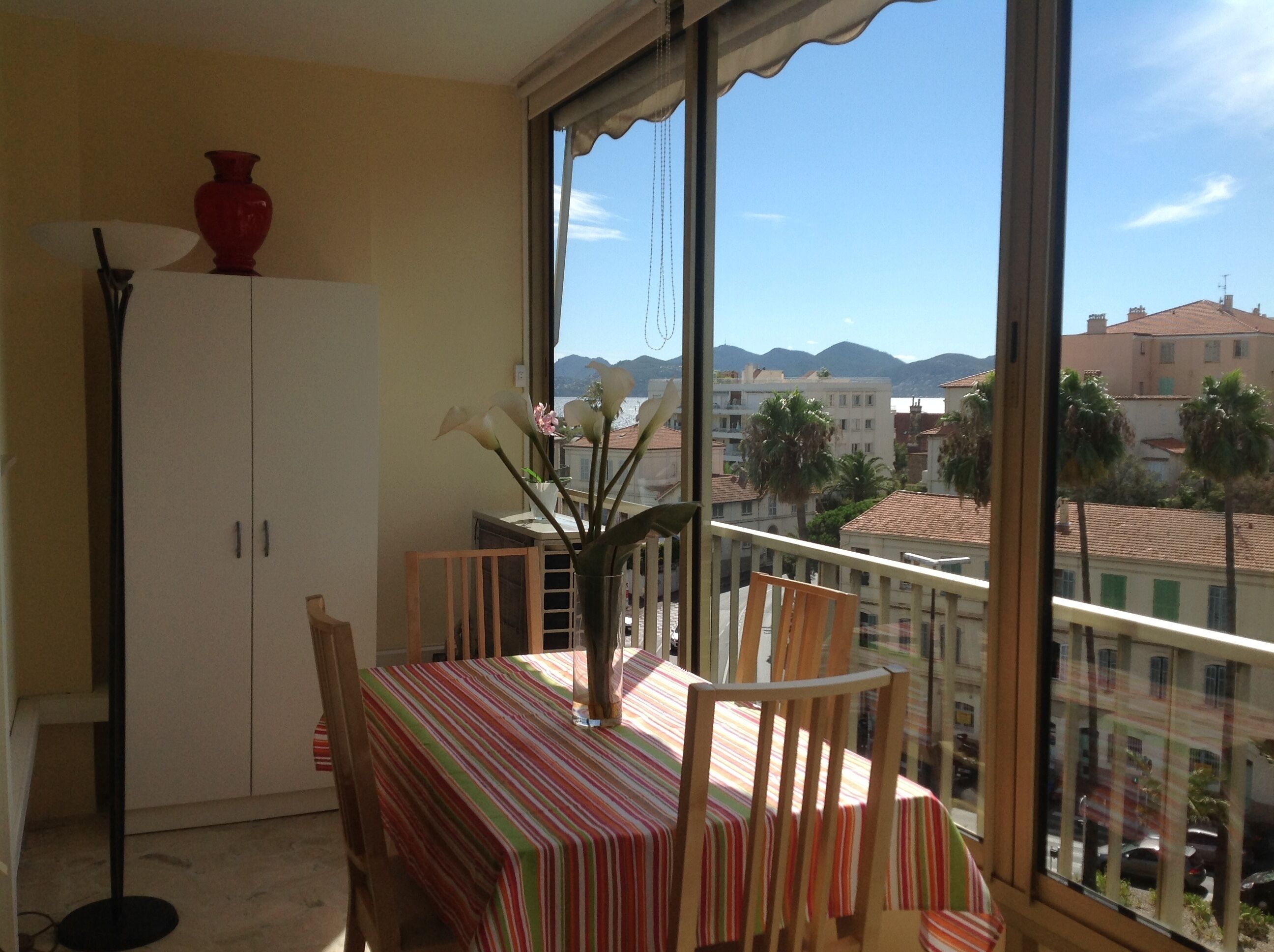 Gd Studio Cannes Suquet 2/4 Pers 40m2 vue mer Parking Clim Wifi gde Terrasse