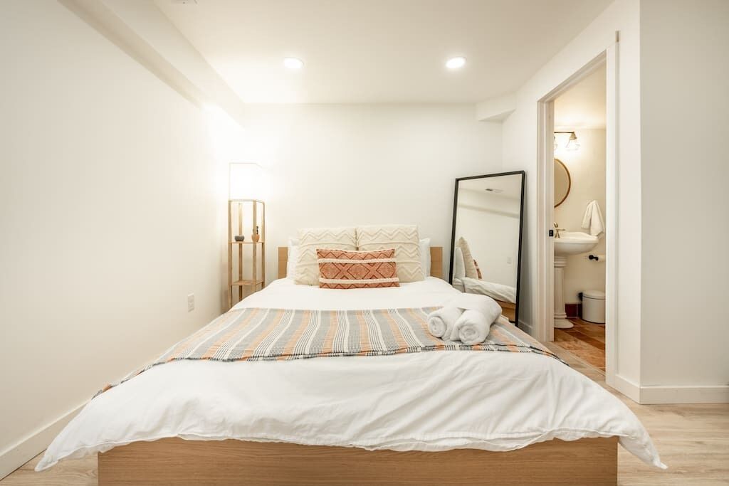 Brand New Studio Apartment in Great Neighborhood!