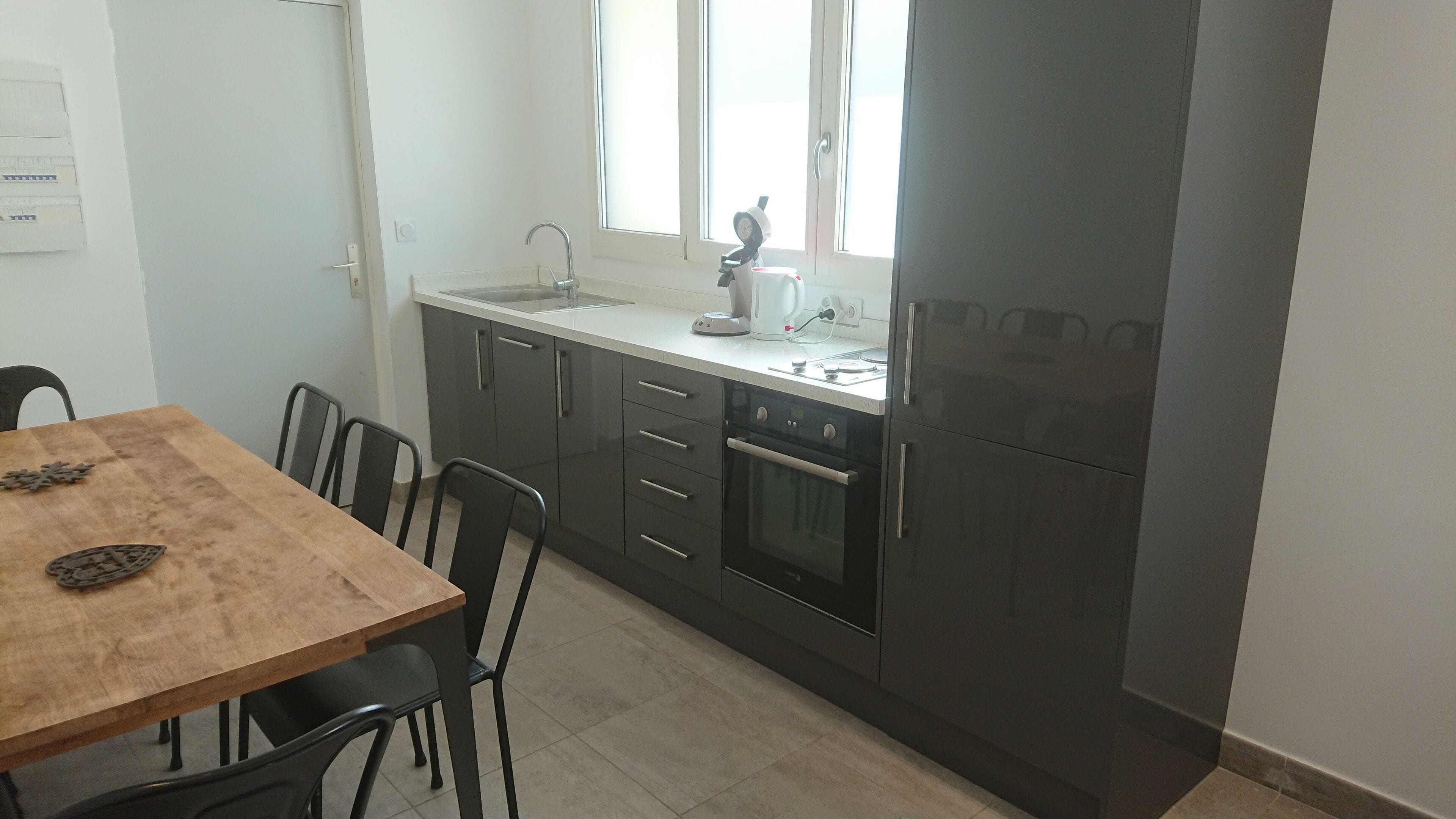 Large apartment in the Bellecombe area. Near Part Dieu station.