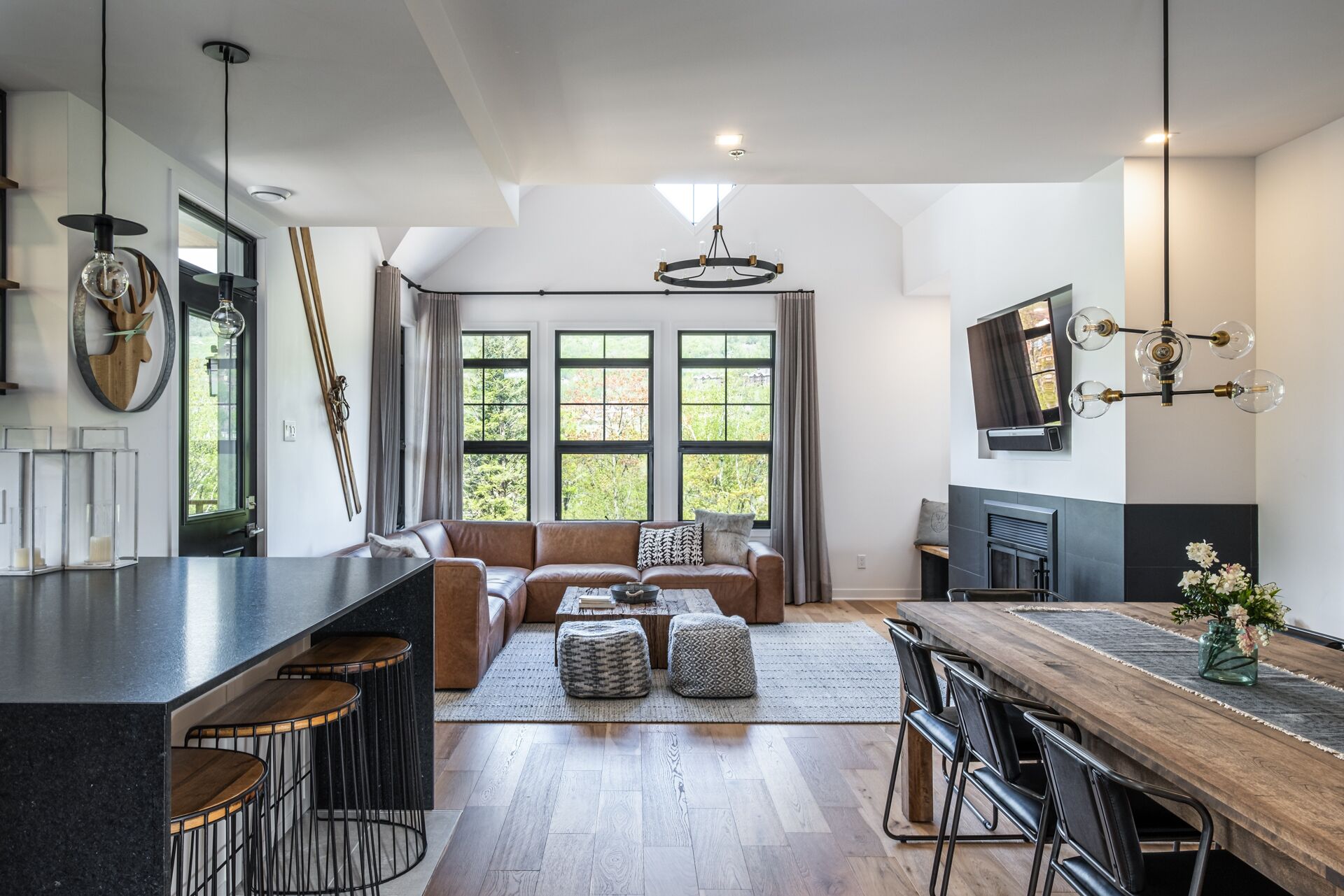 Les Eaux | Mountain View | Near Resort & Golf