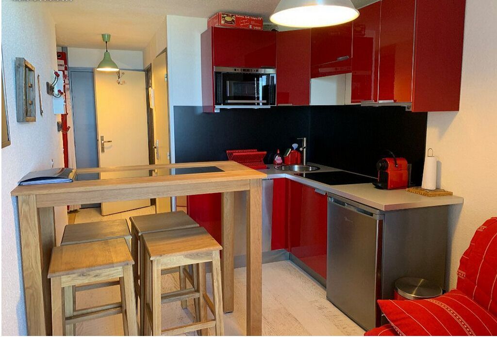 Samoëns Studio cabin sleeps 4 at the foot of the slopes underground parking
