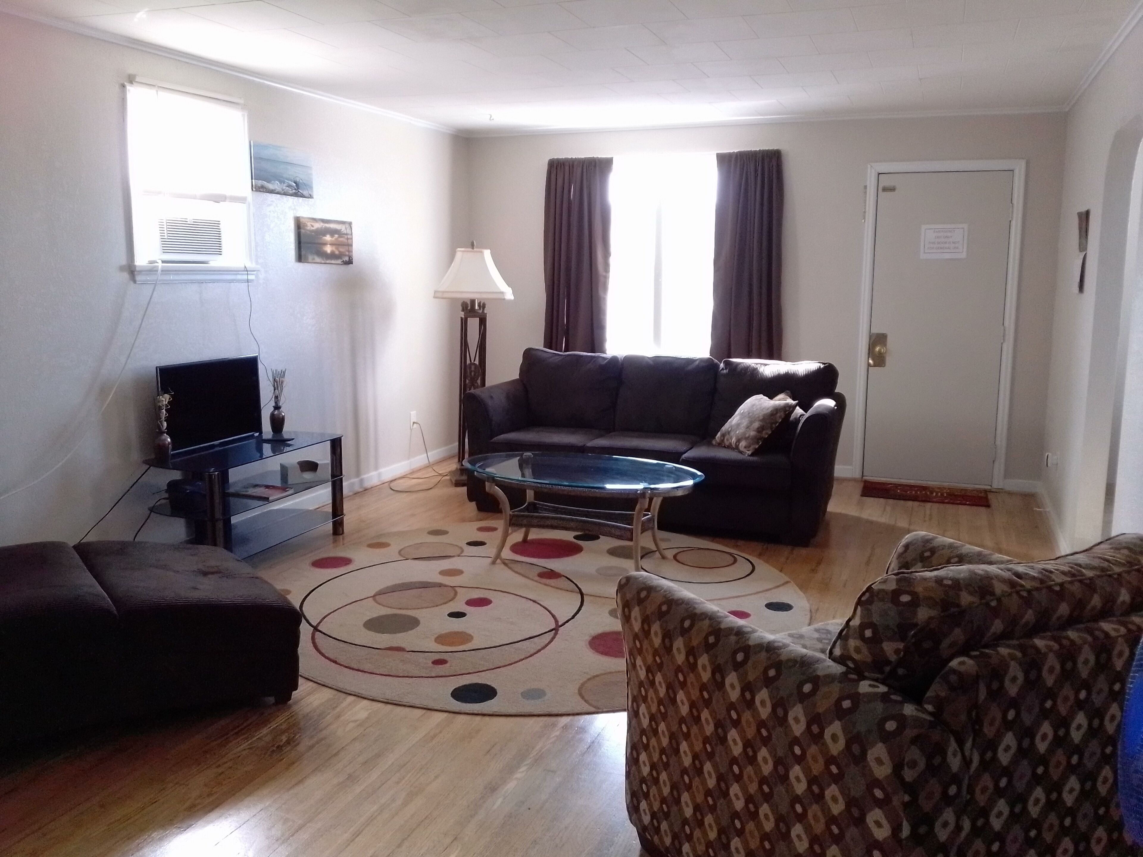 2 Bedroom Downtown Apartment with off street parking.