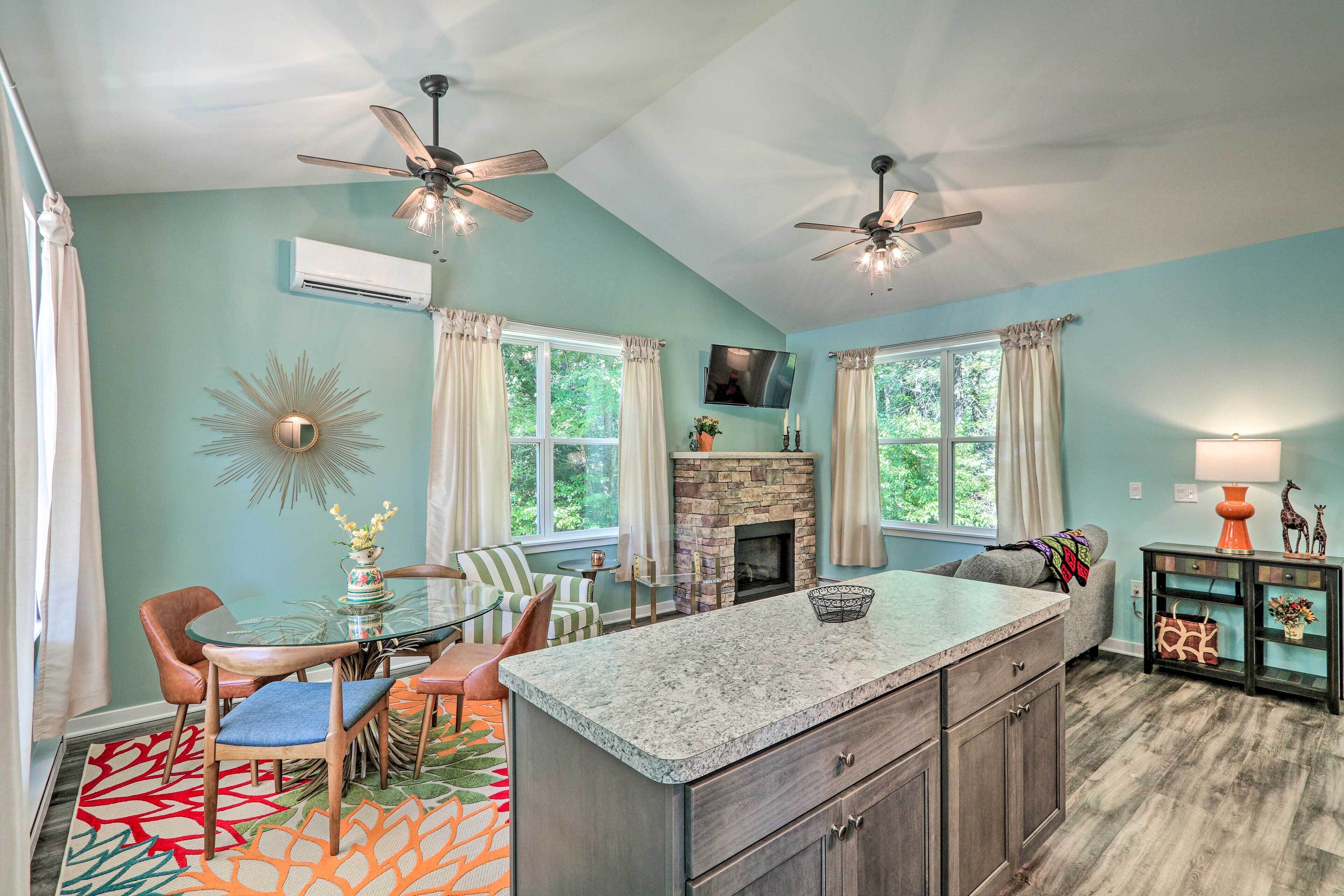 Serene Poconos Cabin w/ Fire Pit & Creek Access!