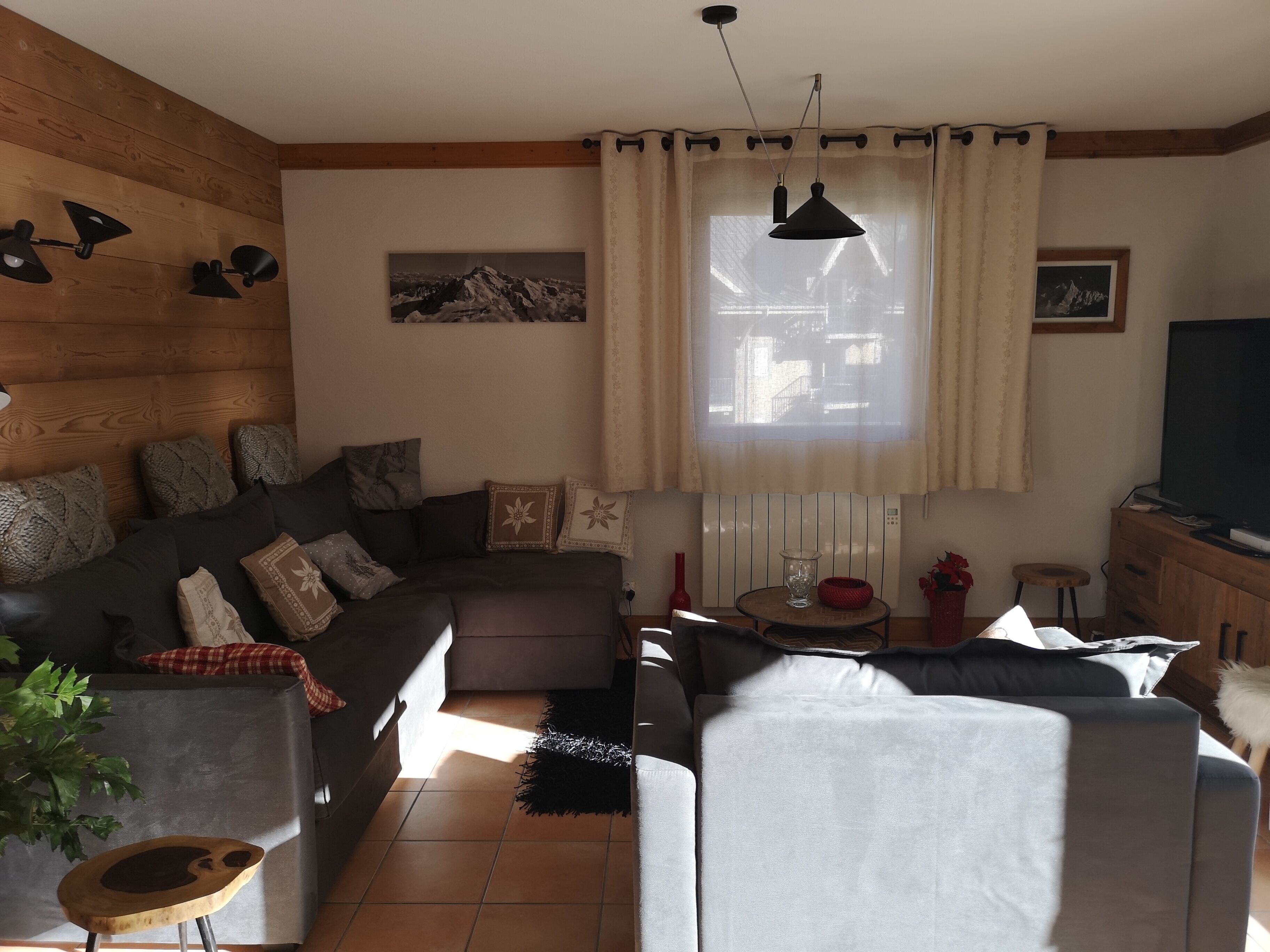 VERY NICE T3 CLASS 3*, 62 m2,100 m Gondola,Balcony 18M2,Queensize bed,2 bedrooms