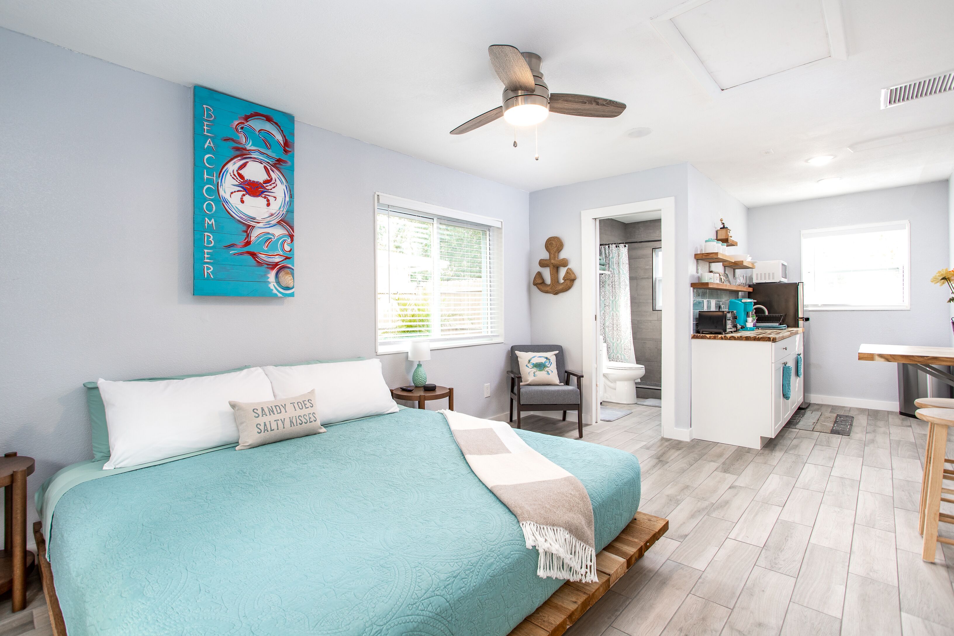 The Salty Crab Studio