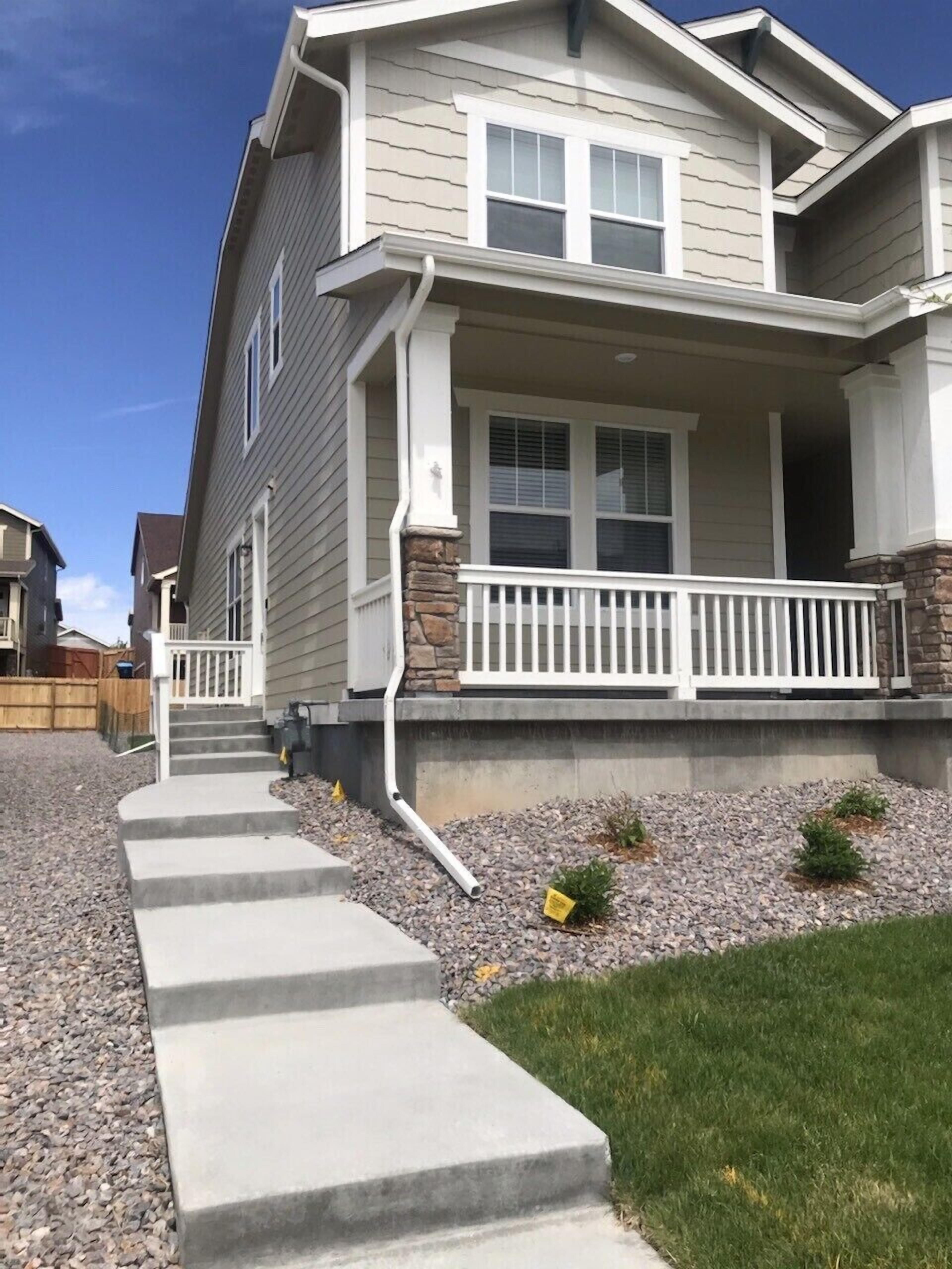 Large Guest Suite. Private Exterior entrance! Self check in!  En-suite W/D