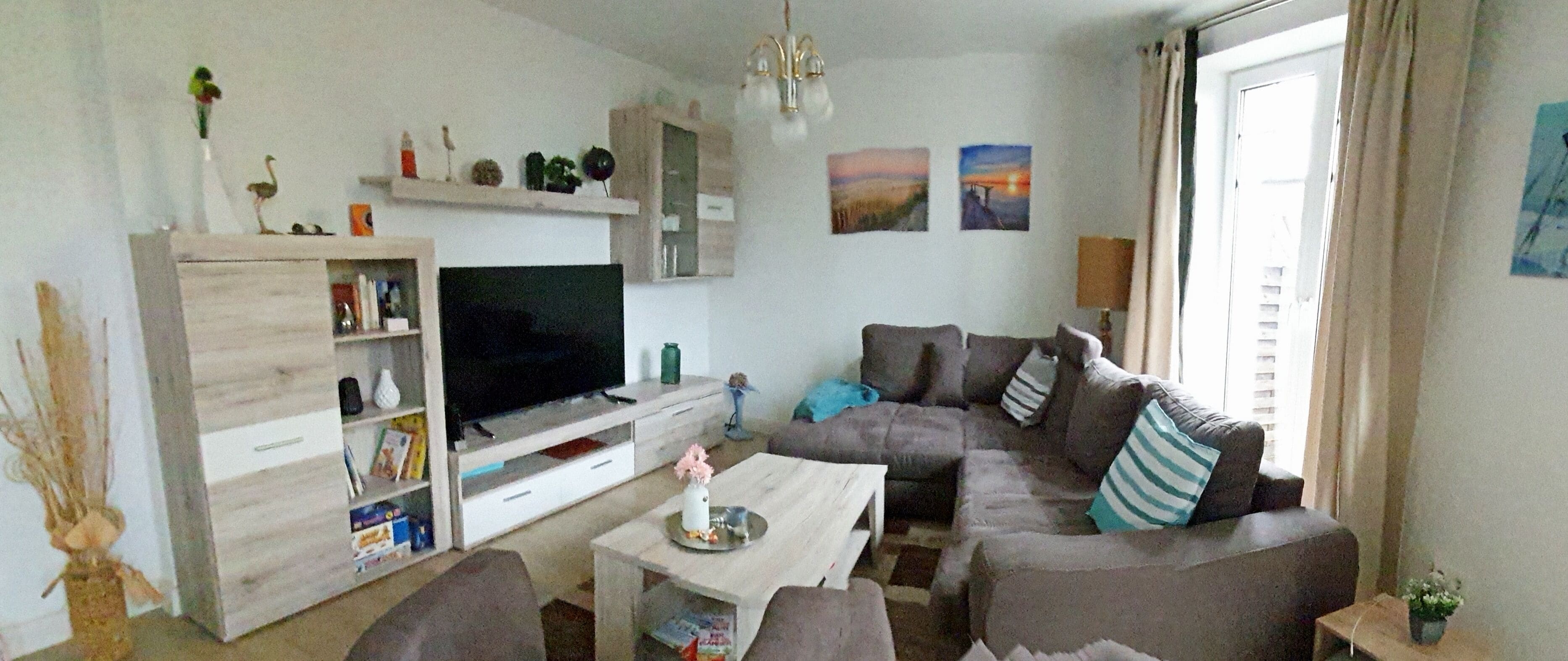spacious maisonette with evening terrace and close to the center and the beach