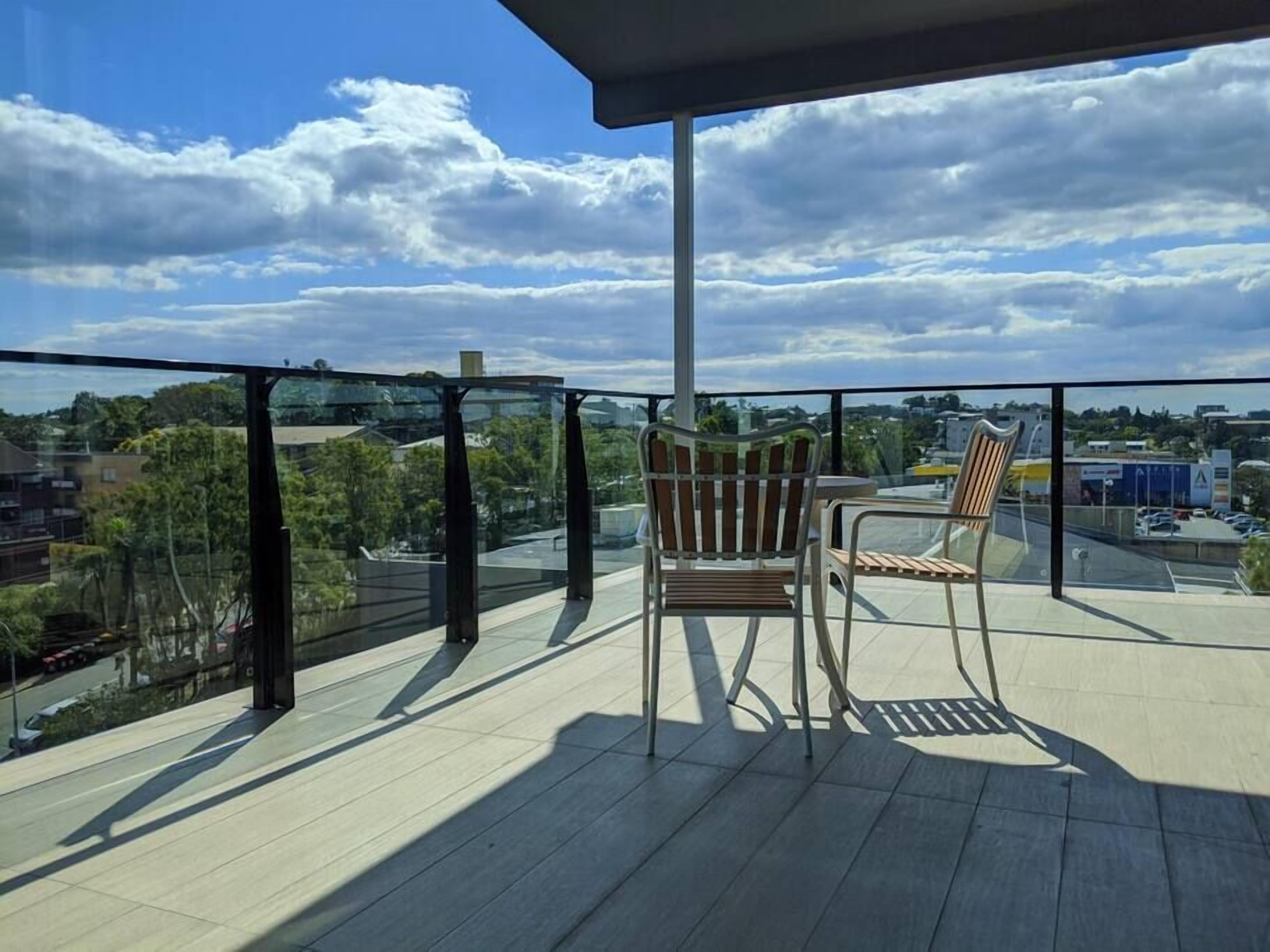 Stylish 1Bedroom Penthouse