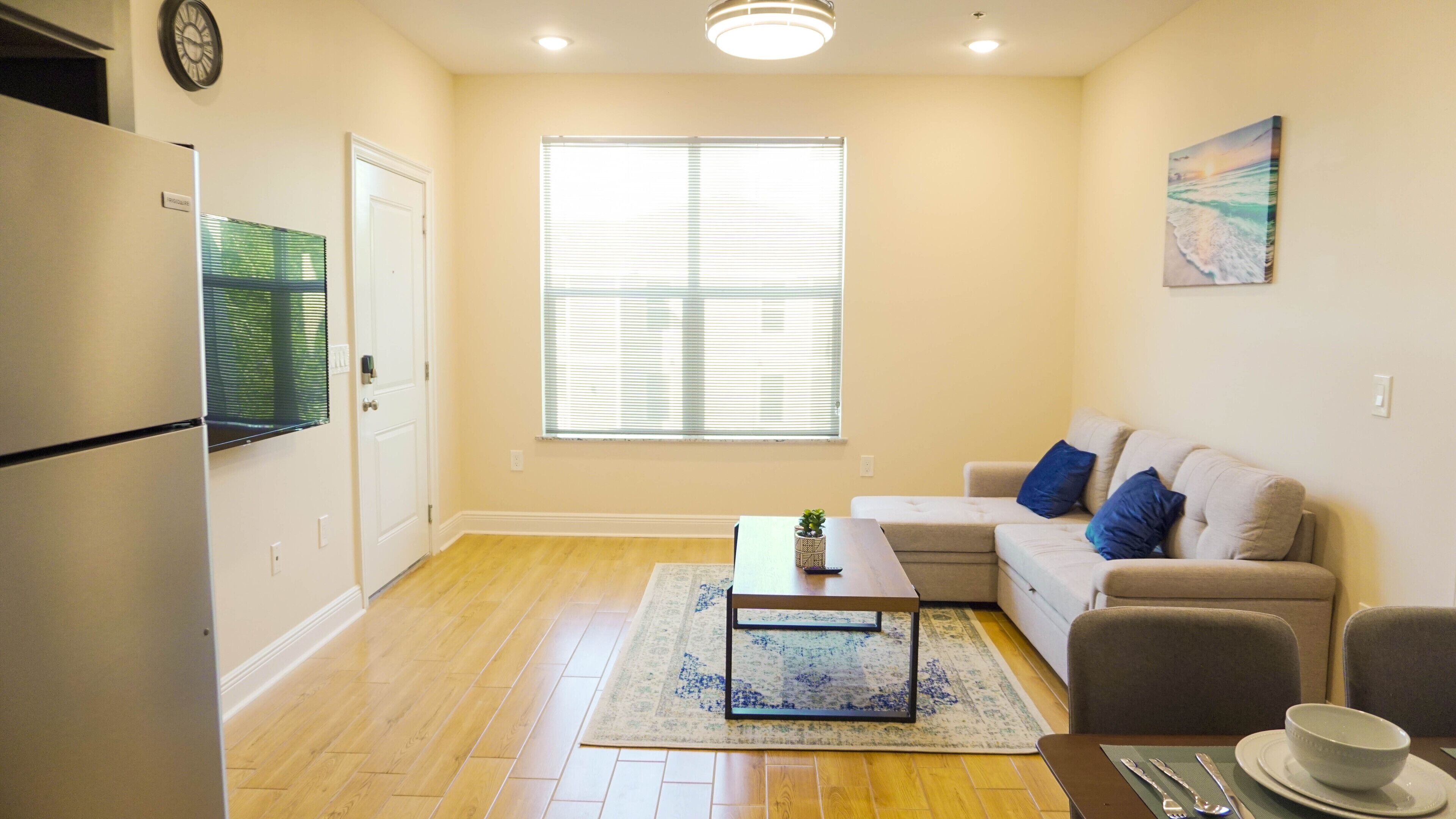 🔥CLOSE 2 BEACH❤️ | SLEEPS 4 W/ W+D