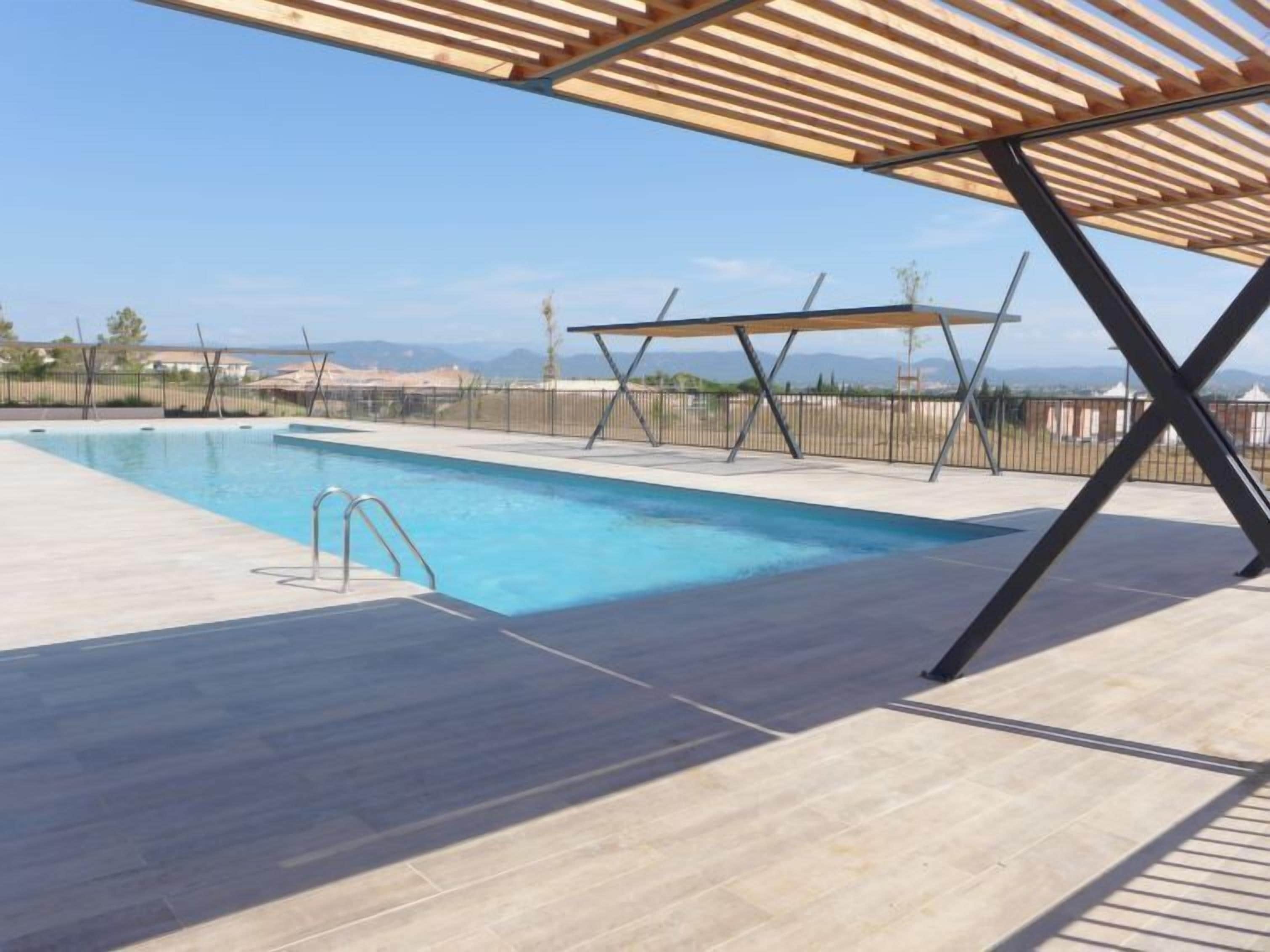Apartment Royal Green in Roquebrune sur Argens - 4 persons, 2 bedrooms