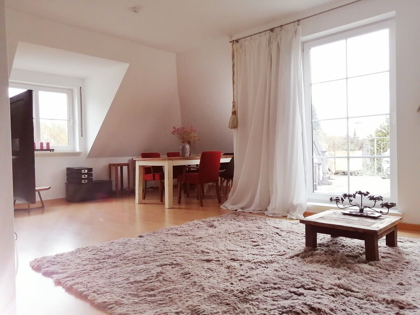 Wonderful bright terrace apartment in the countryside and very close to Cologne