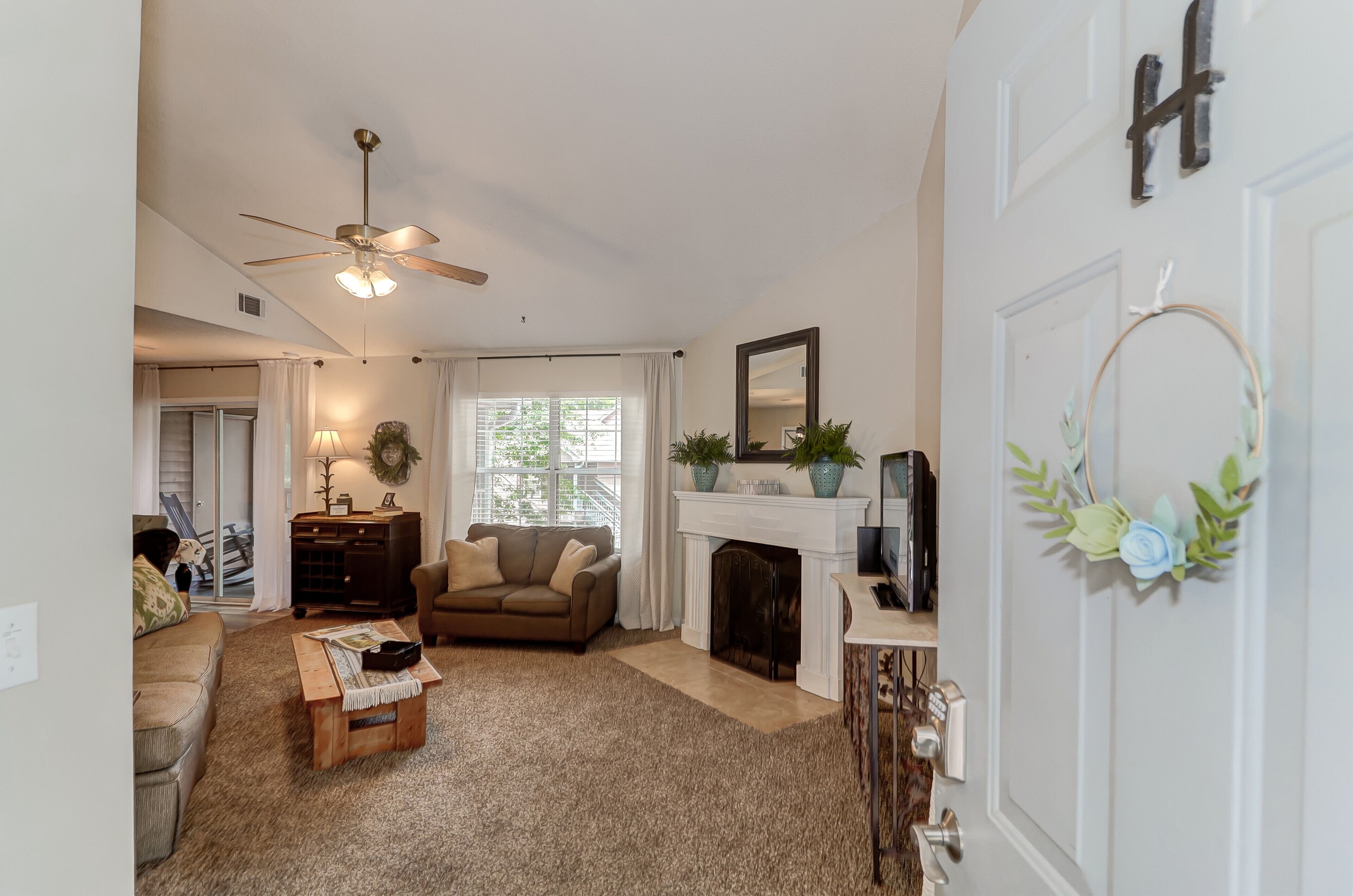 Charming Charleston Condominium