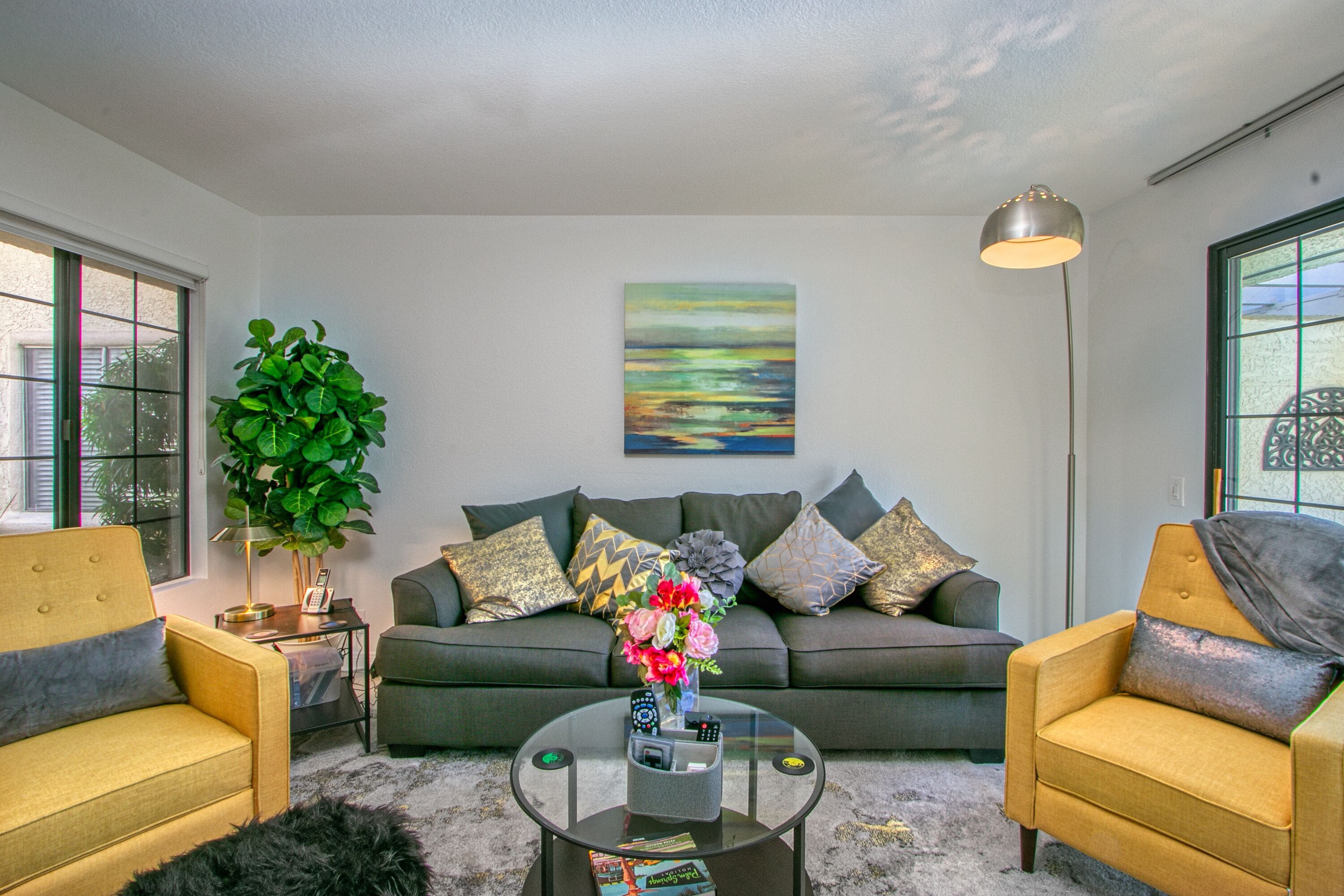 Bright and Fully renovated condo at Mesquite Country Club Phase 4