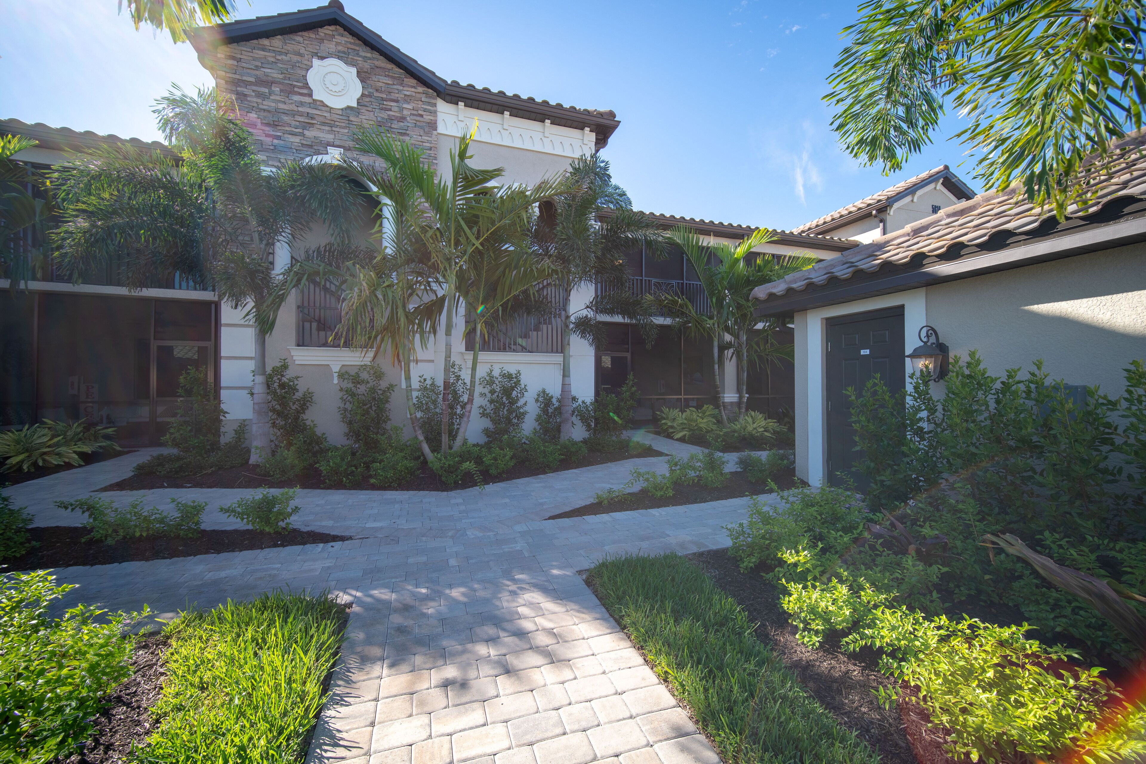Golfers paradise with exceptional views at Lakewood National, Utilities Included