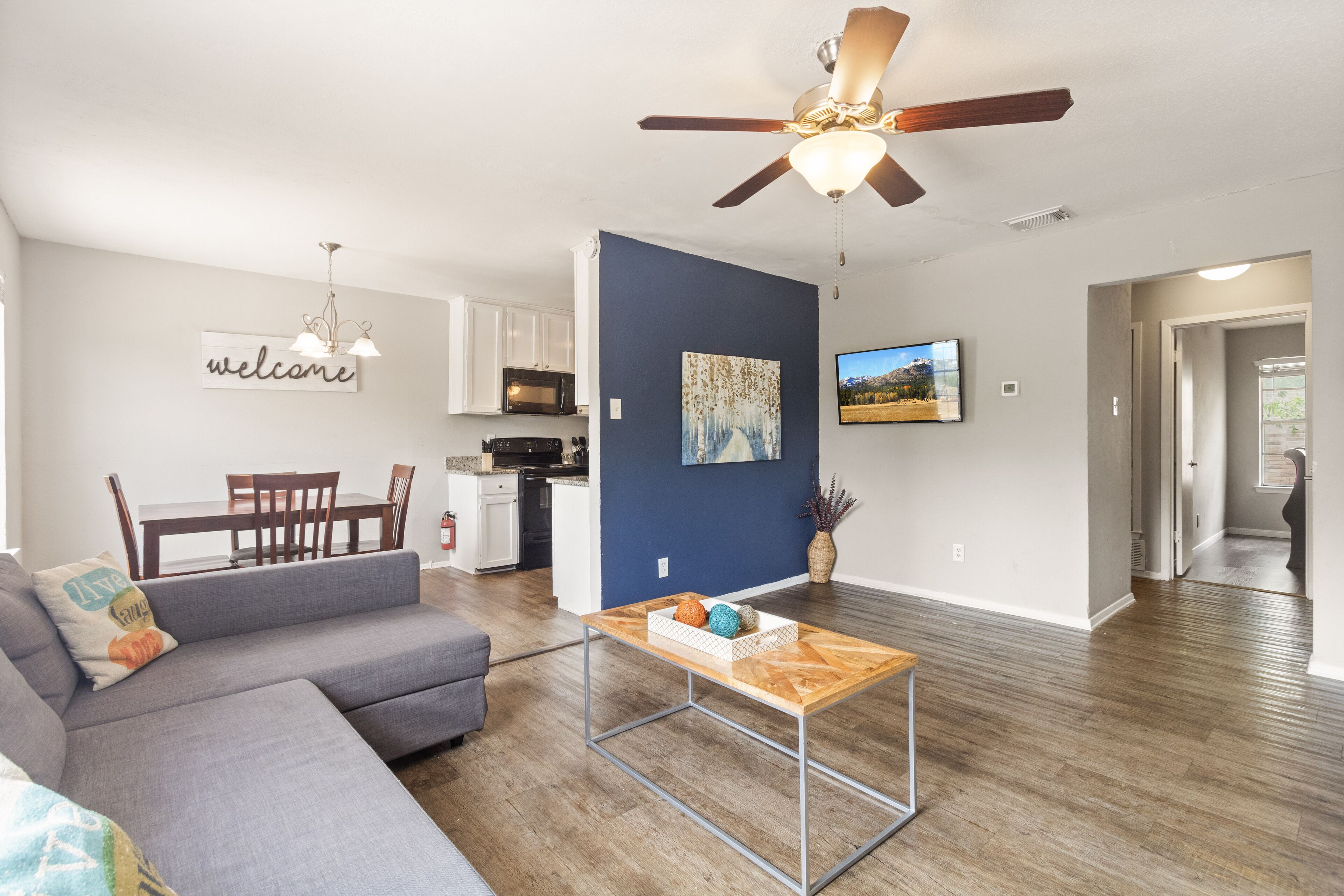 ⍟Best Located Apt By AT&T⍟Comfy Beds⍟Awesome Hosts