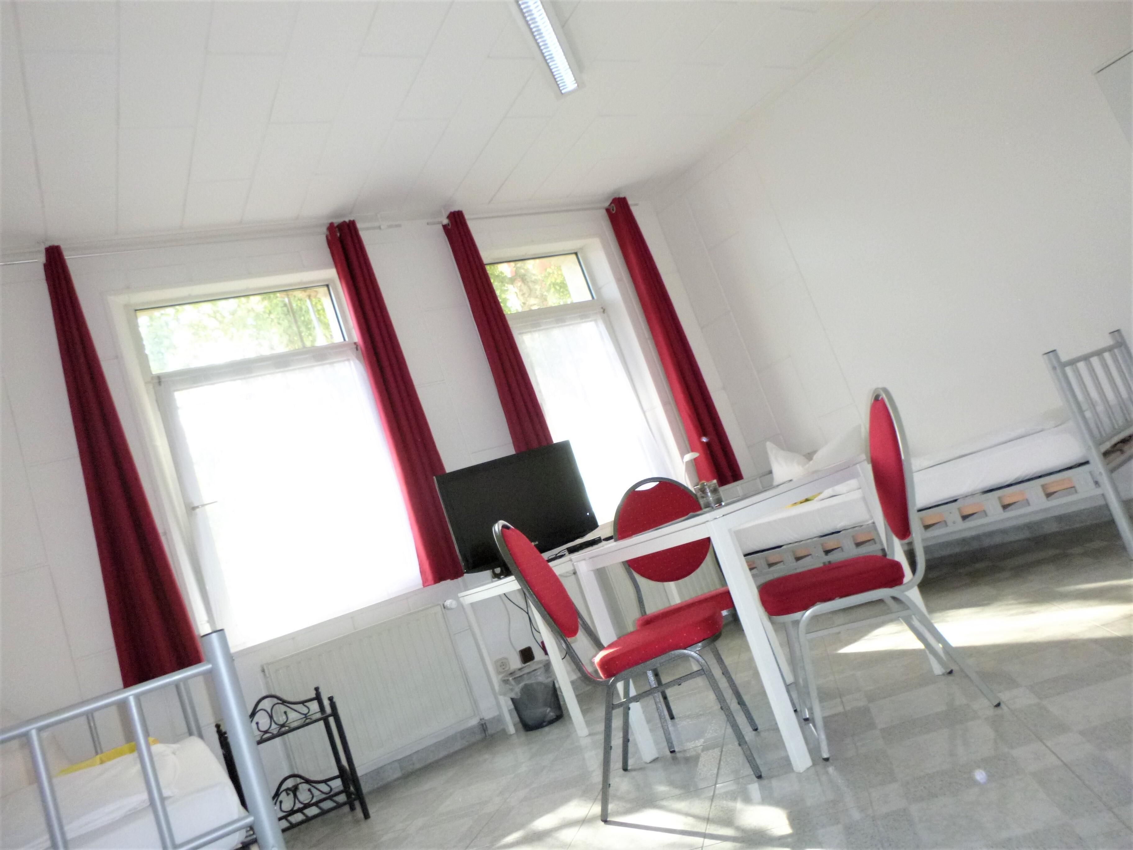 Triple room-Basic-Shared Bathroom-Zi 1-4-5-6-9