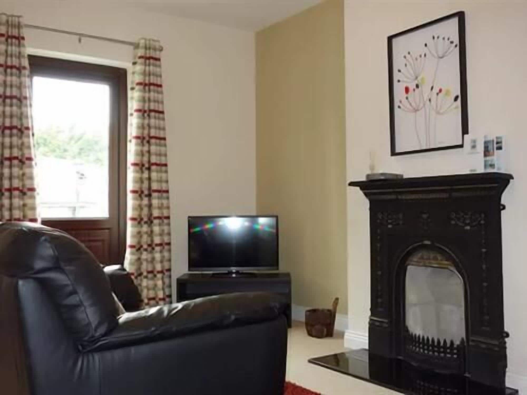 Apartment-Luxury-Private Bathroom-2B