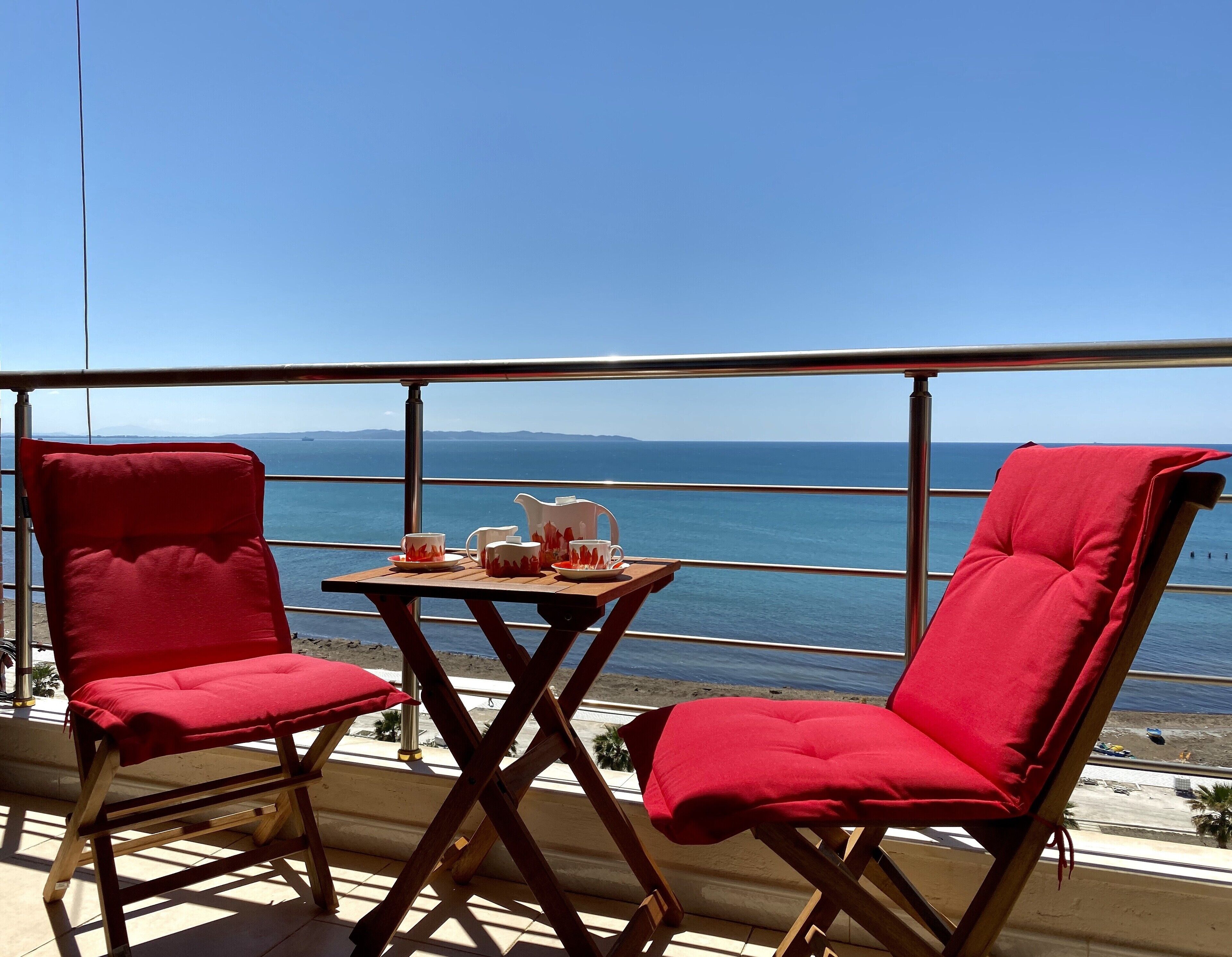 Vollga Apartment-THE BEST SEA VIEW of the city