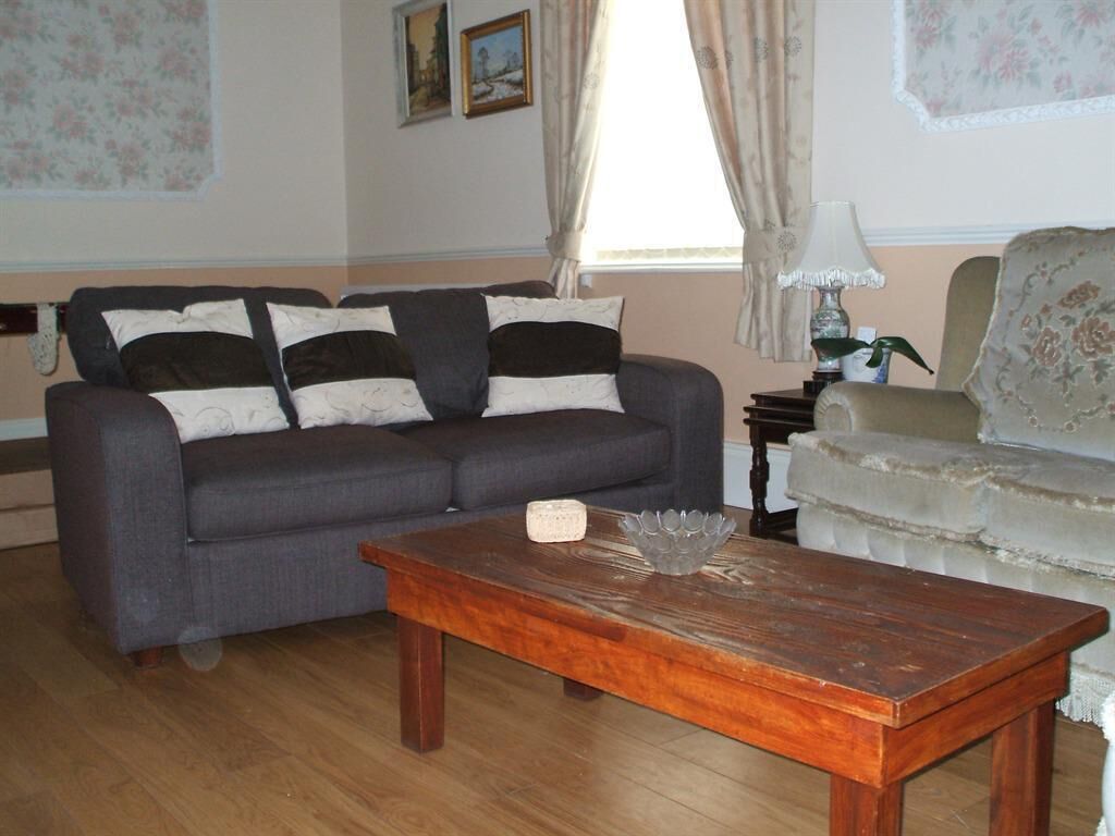 Cottage Unit Ensuite with City View Sands House at Sands House