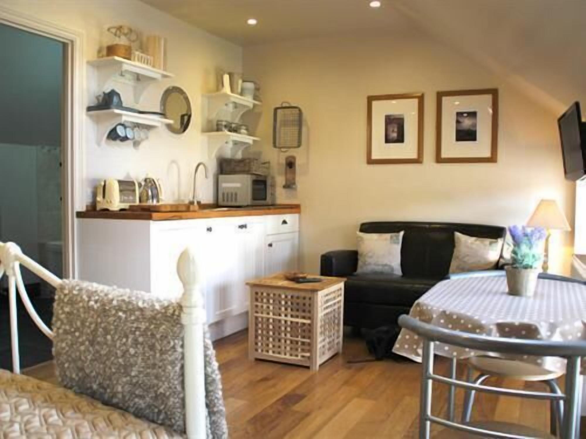 Upper Cottage, double room