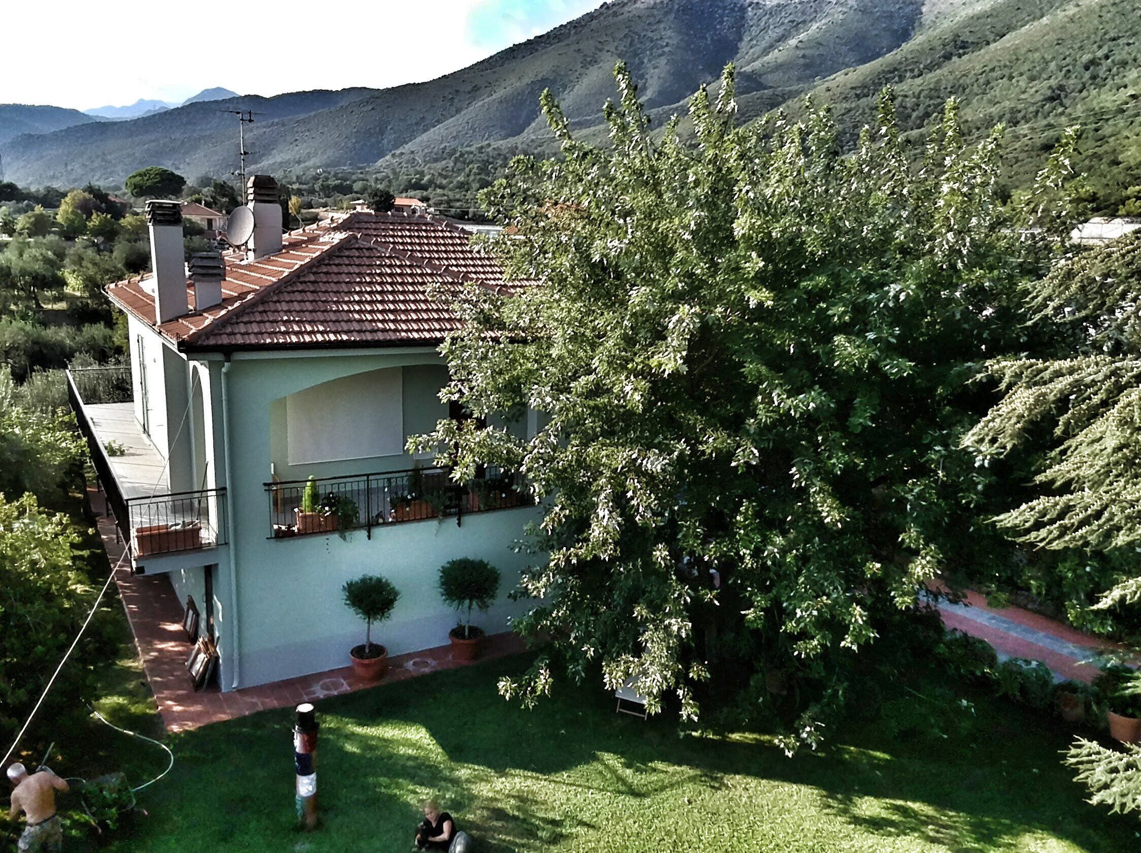 Independent apartment with a fabulous patio (Casa Penny)