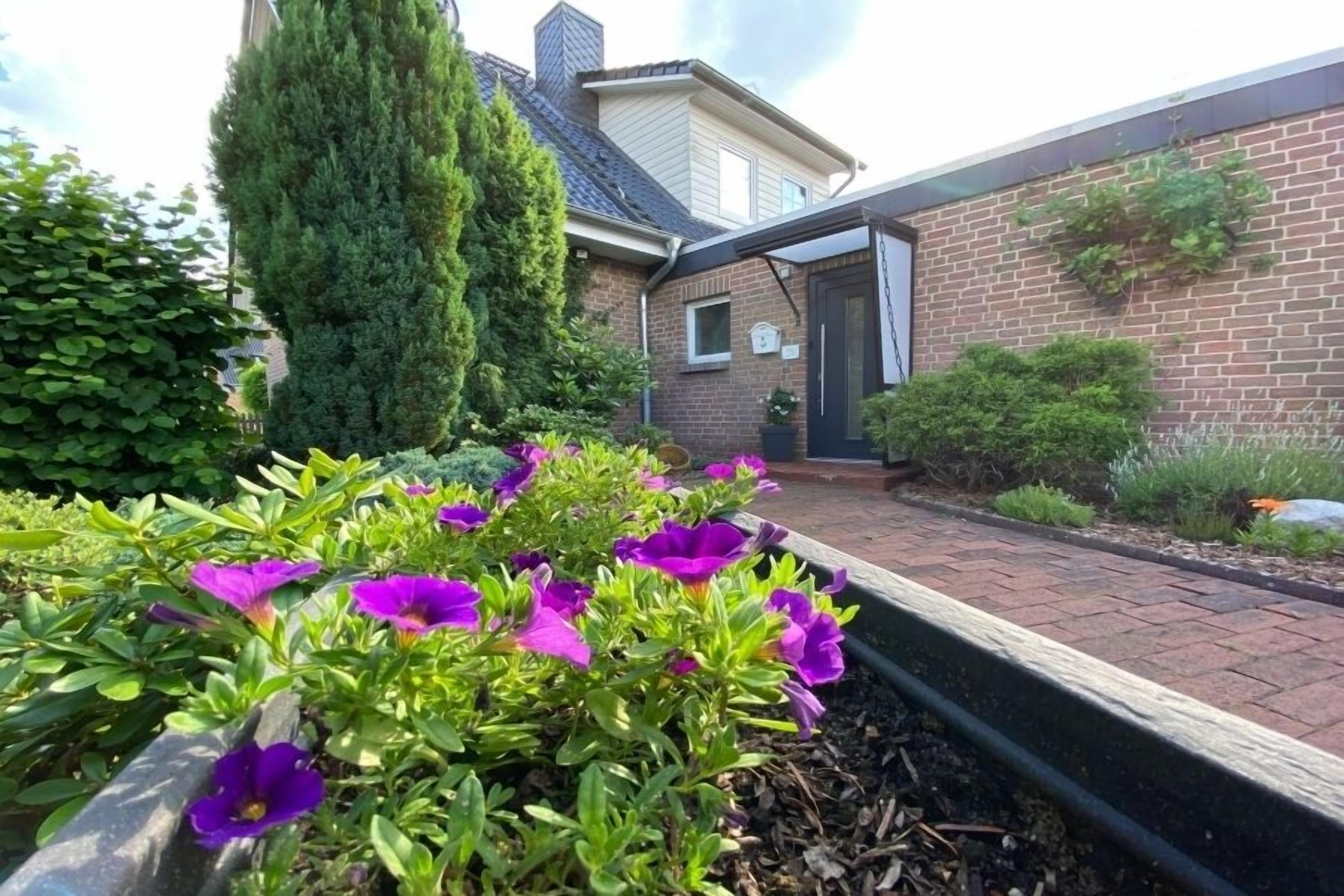 Rental-Apartment-Private Bathroom-Terrace