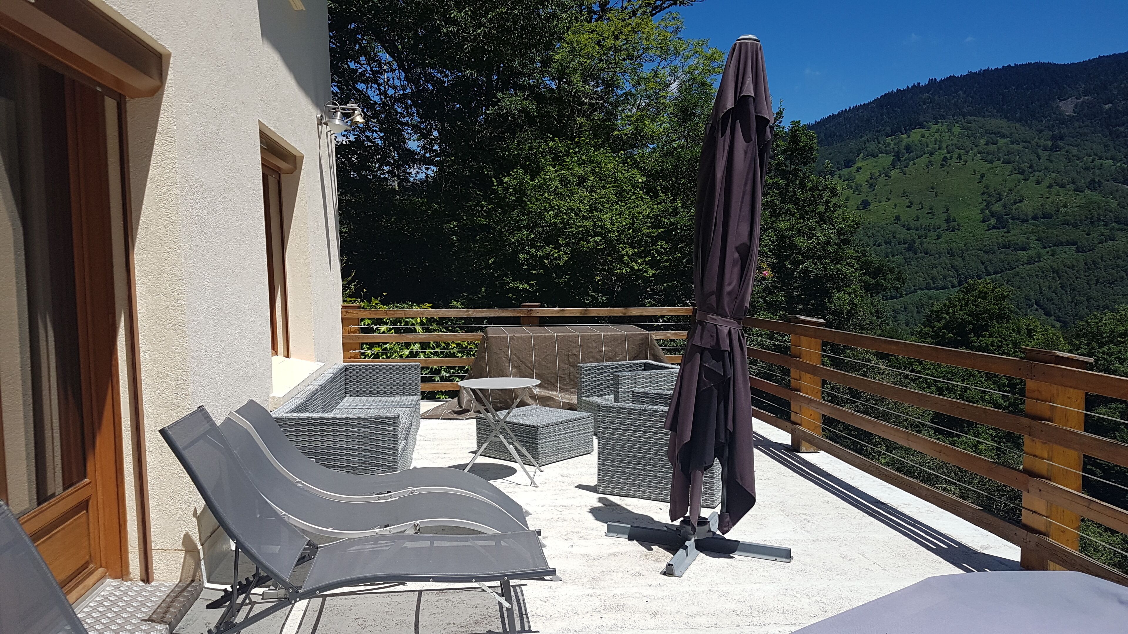 Louron valley, view, calm and comfort