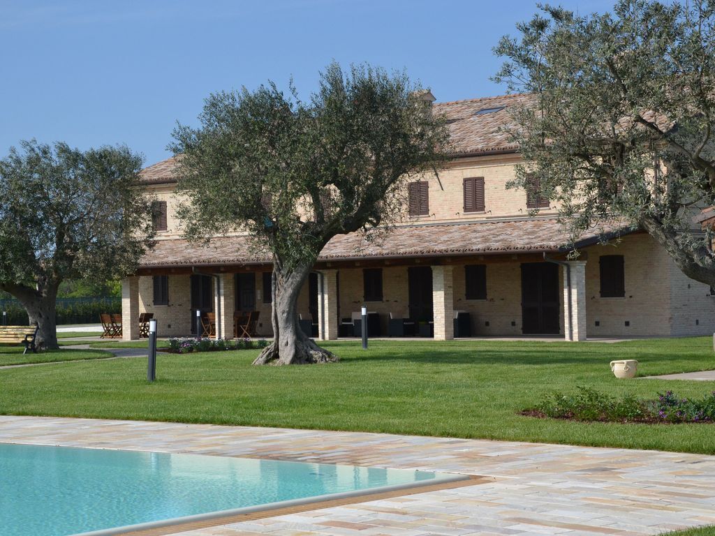 Casal degli Olmi - SUNFLOWER Apartment