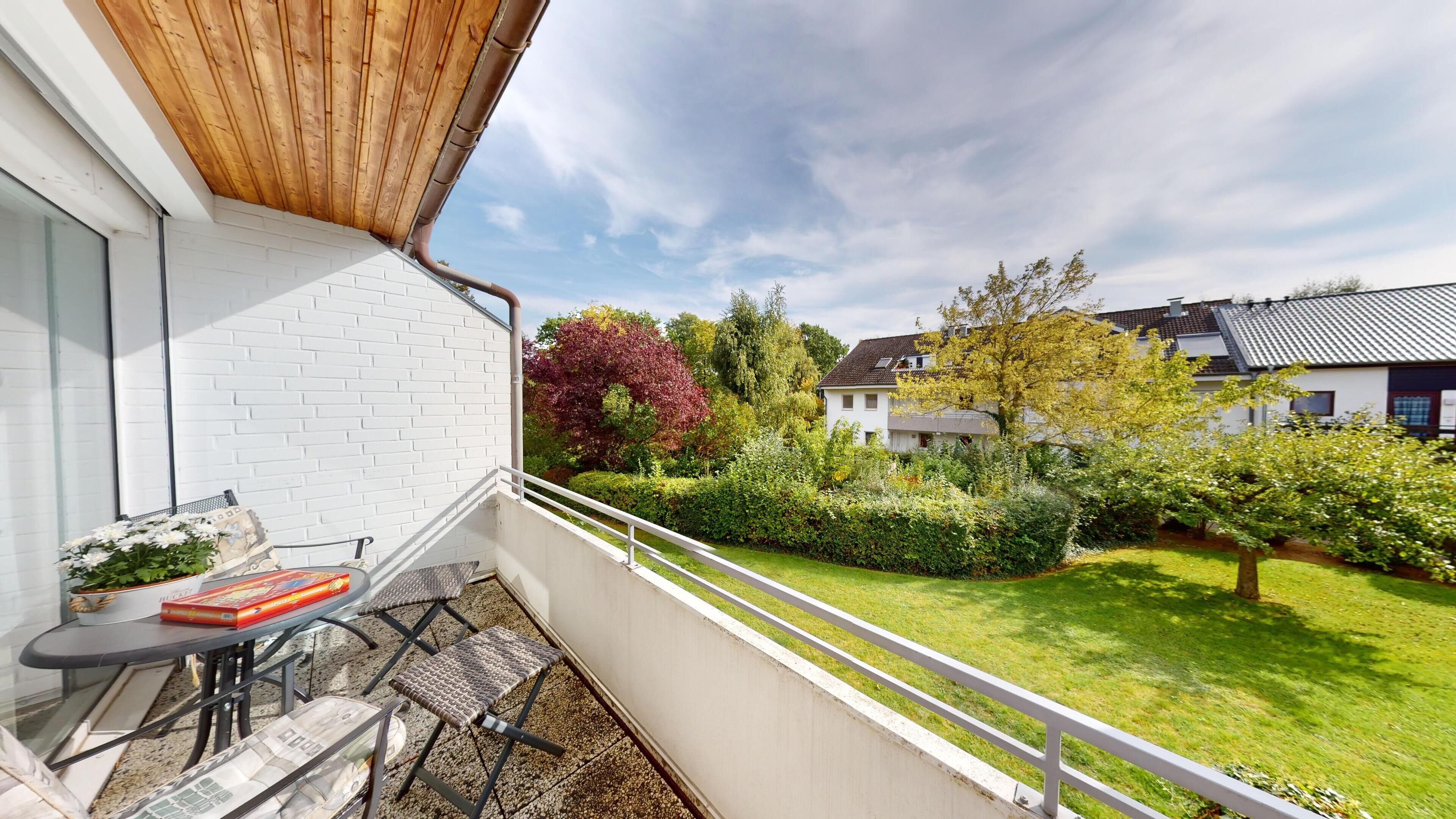 1-room apartment for 2 people and dog with balcony and underground parking space