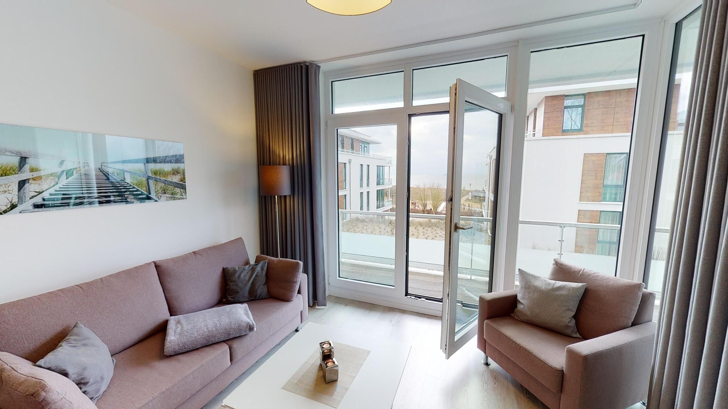 Exclusive apartment with sea view & balcony<br>South Cape Apartment A-08