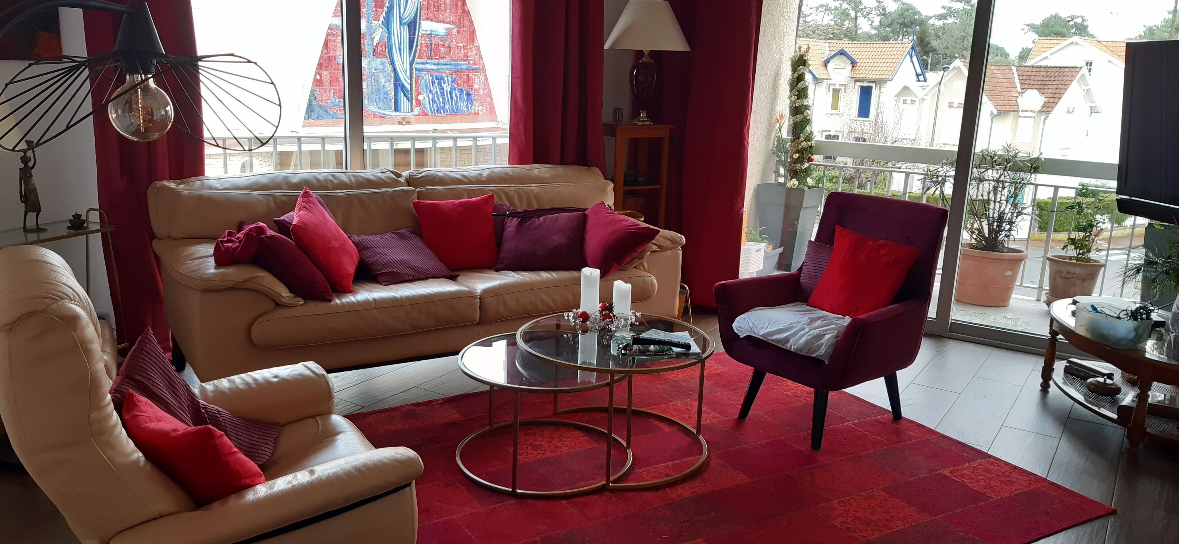 Apartment 70 m² with balcony near a beautiful park and the sea.