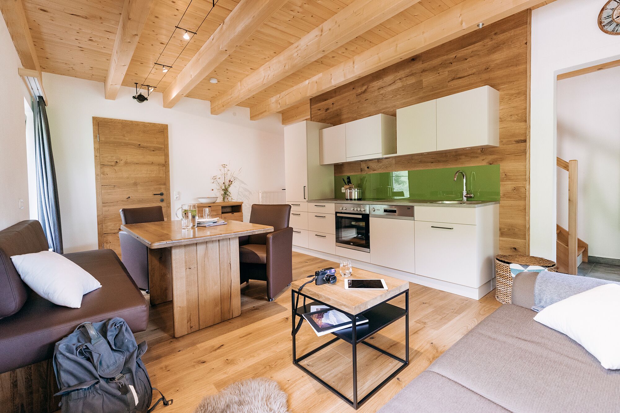 Cozy holiday apartment (62 sqm) with a sun terrace and a view of the Hochkar