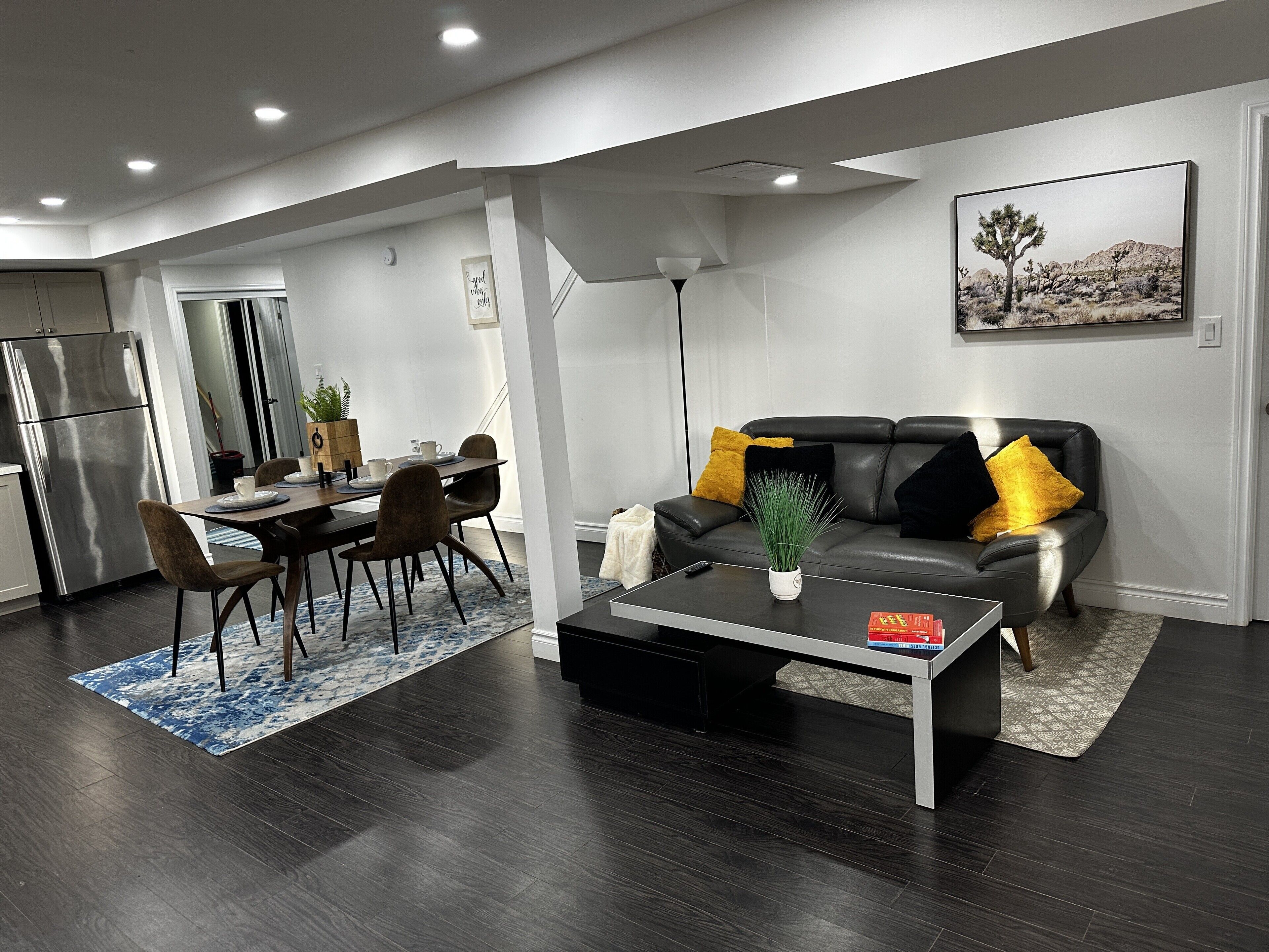 Stylish, Spacious, Clean & New. Perfect Location