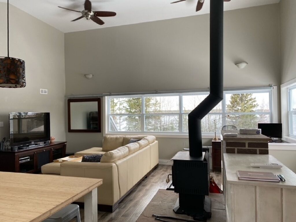 One Bedroom Loft with Spectacular Views of Richibucto River & Amazing Sunsets. 