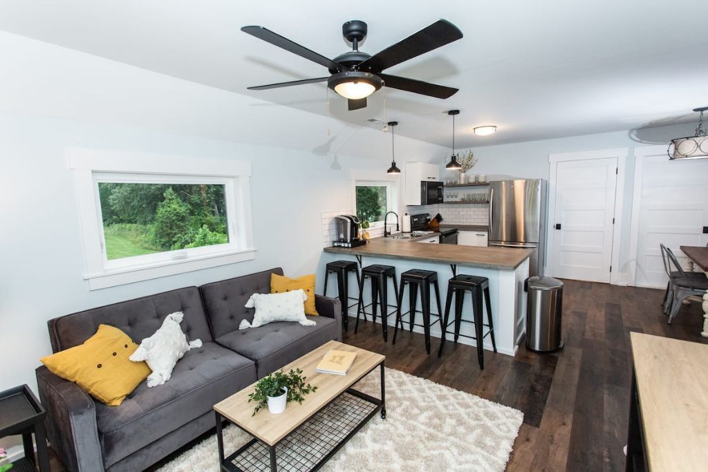Designer Apt in Charming Fort Mill w/ Netflix