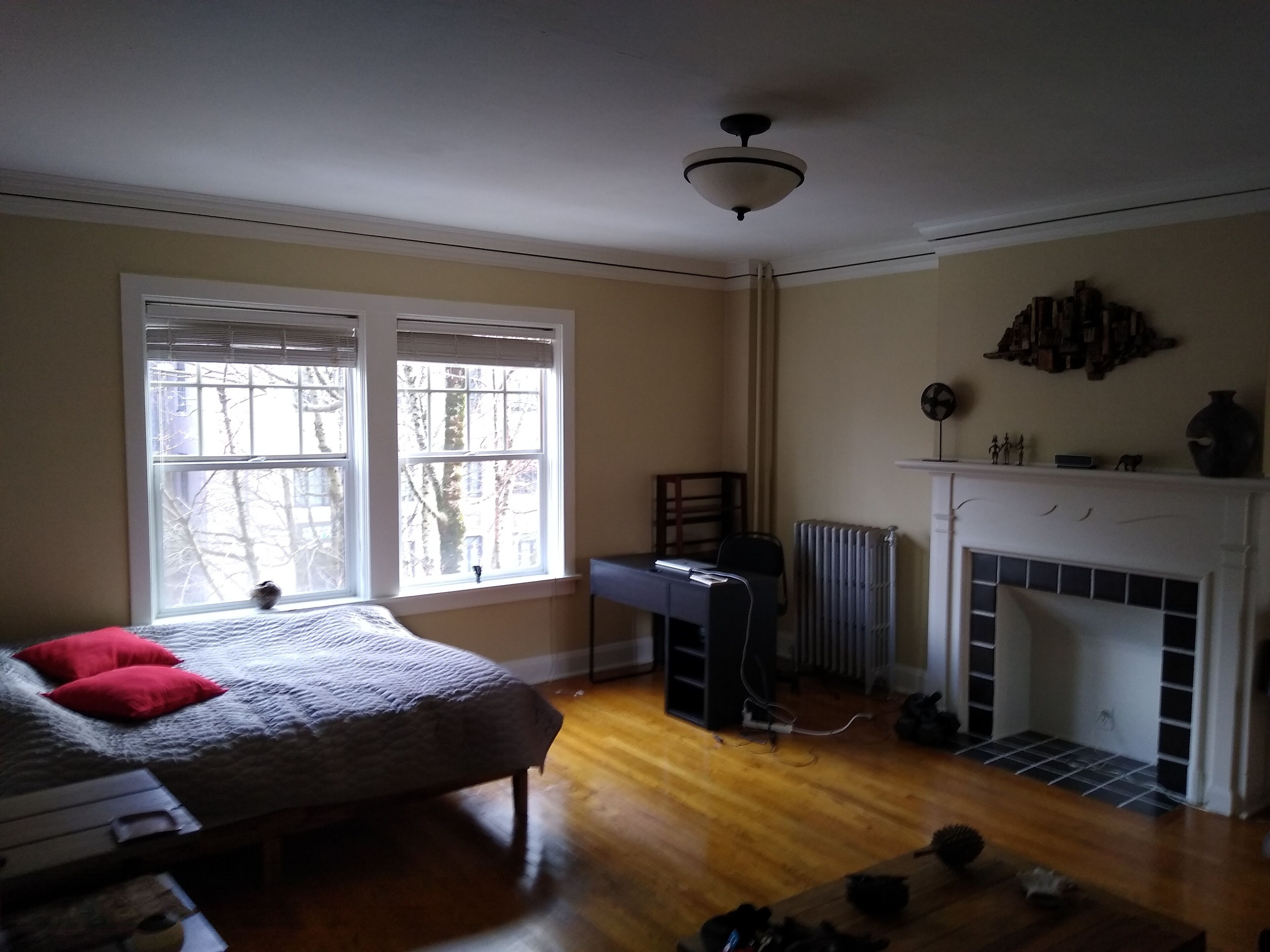 Beautiful fully furnished large corner studio downtown