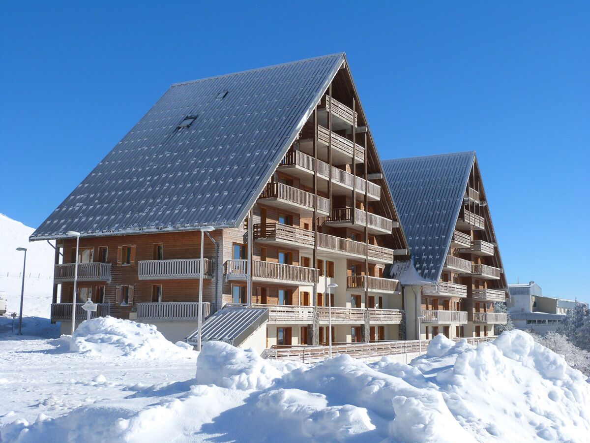 Appartement Super Besse 2 ch. 6 Pers. Avec Piscine