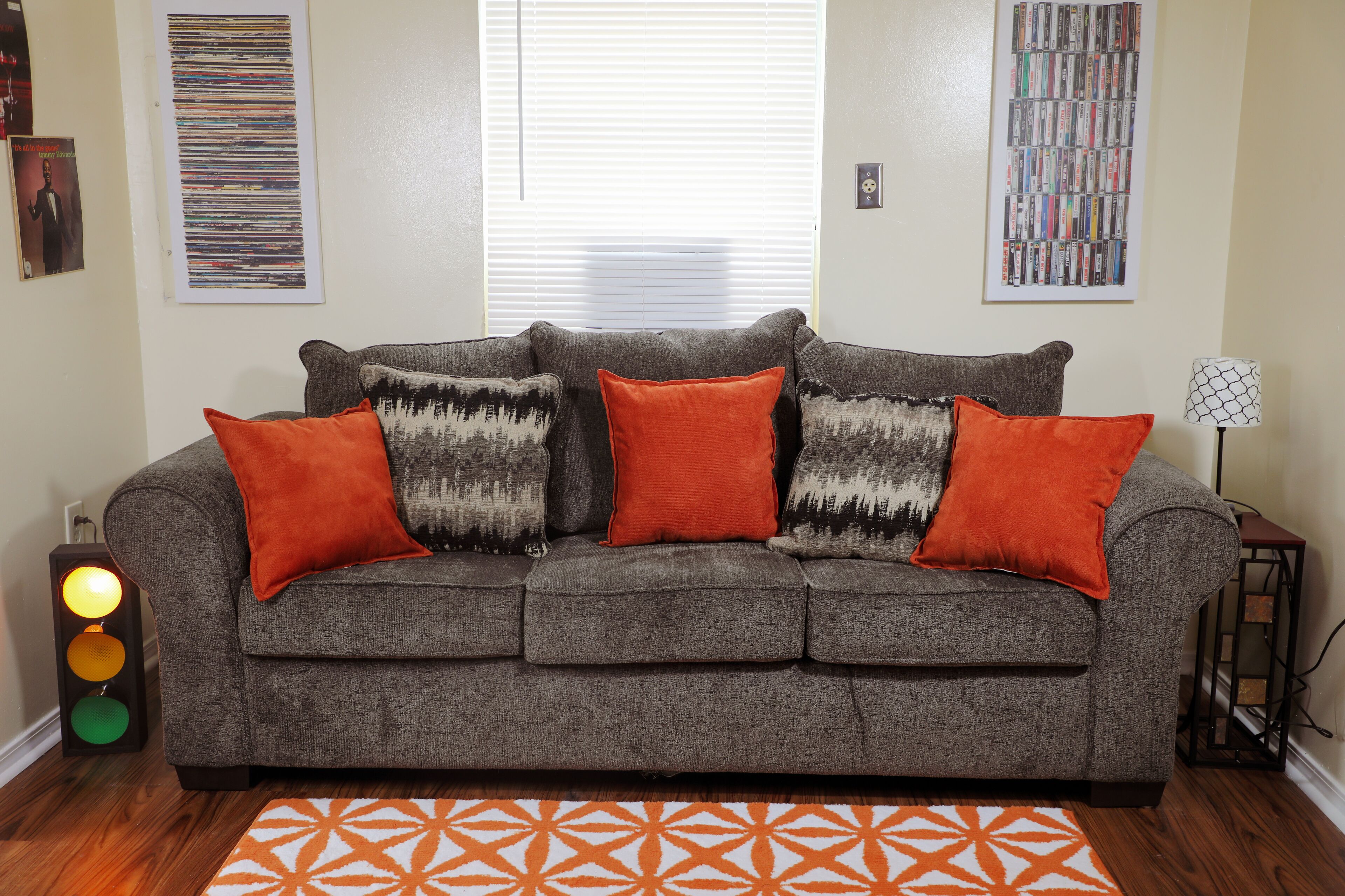 Perfectly located Relaxing 2 Queen bed Suite with fast WIFI Private Location