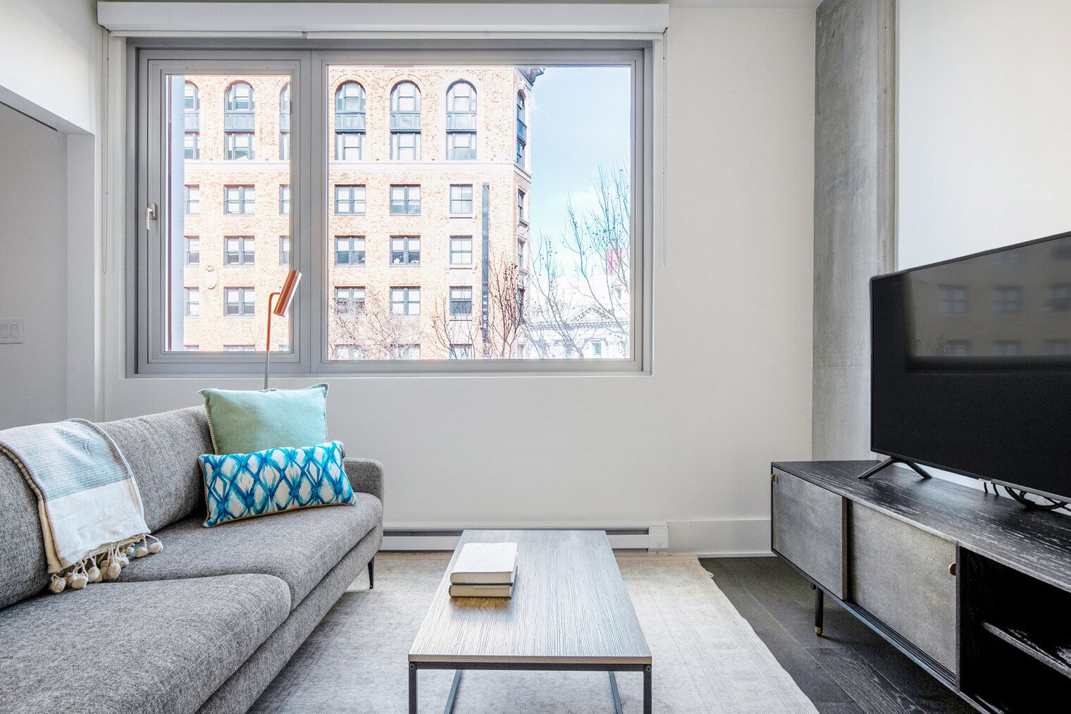 Stylish SoMa 1BR w/ W/D, Rooftop, close to BART & Muni, by Blueground