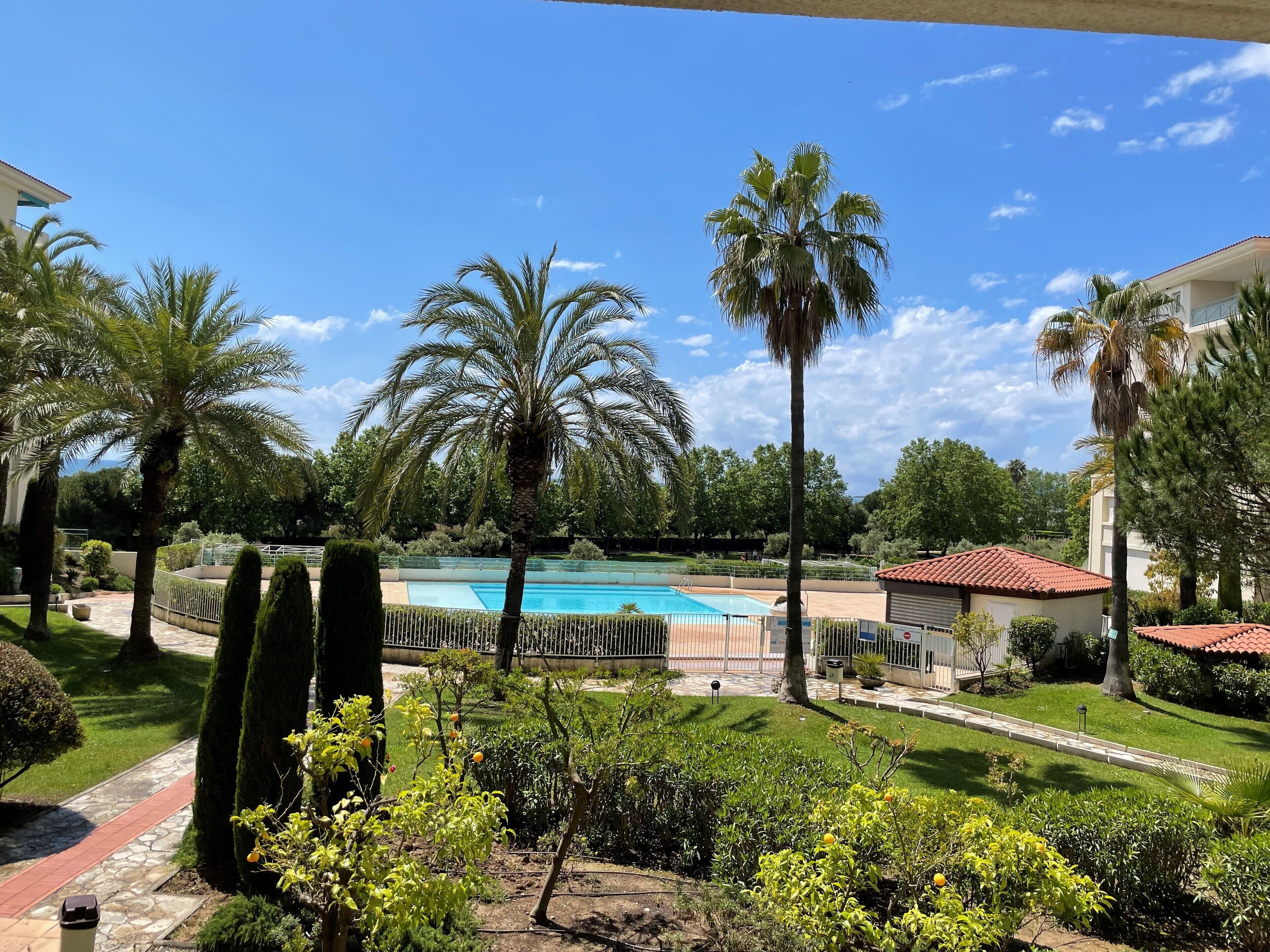 ⭐️RARE🌞🌴SEASIDE, FIBER, TERRACE, SWIMMING POOL, PARKING⭐️