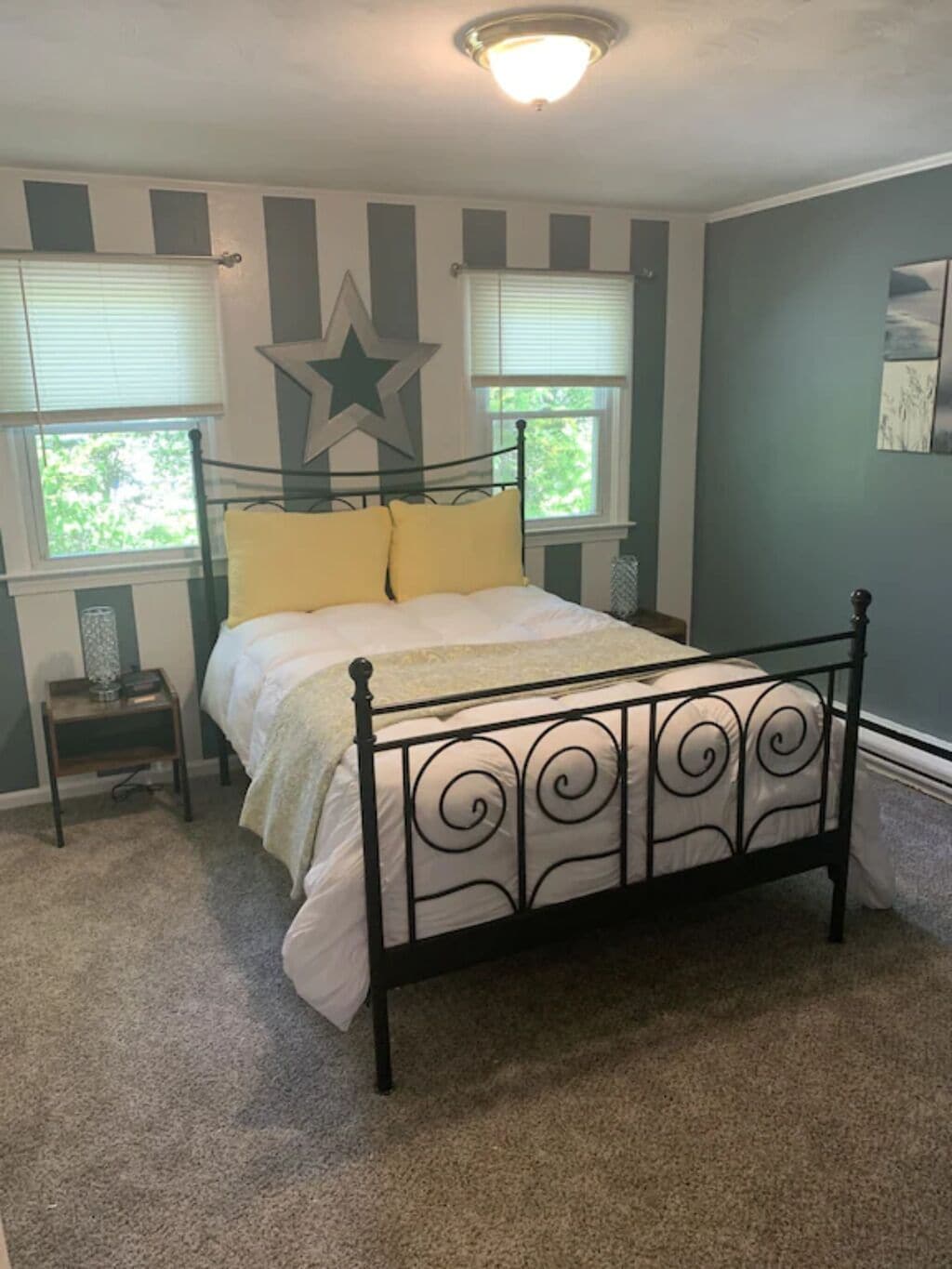 Newly Remodeled with deck. Close to town center
