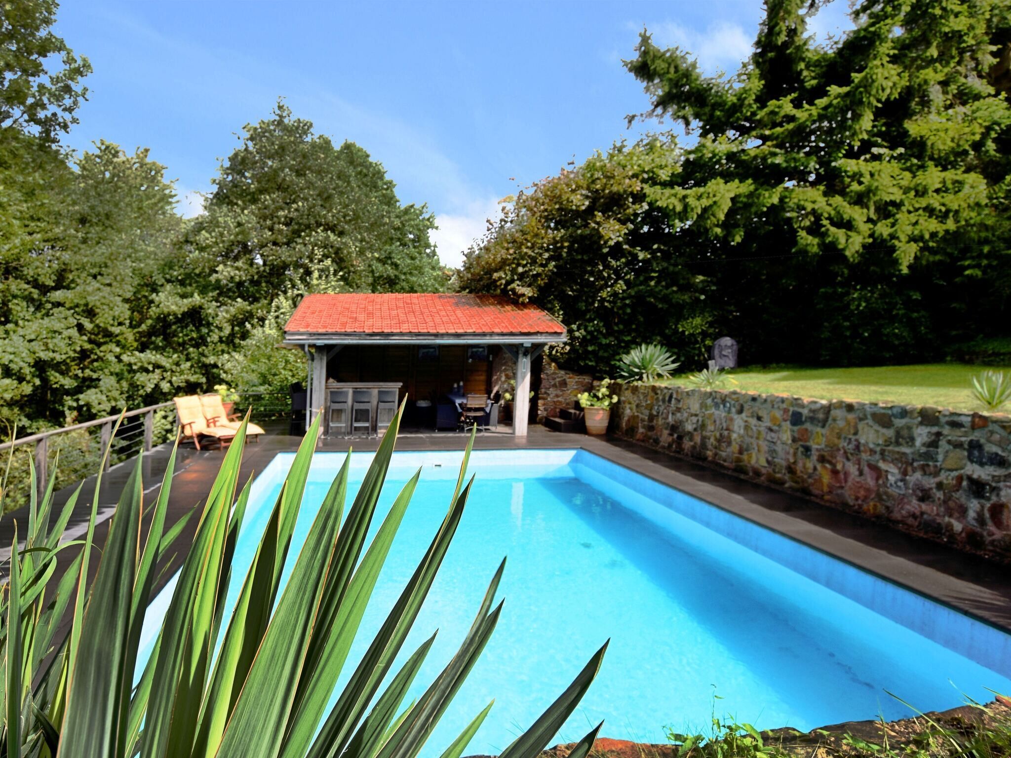 Peaceful Holiday Home in Nonceveux with Swimming Pool, BBQ