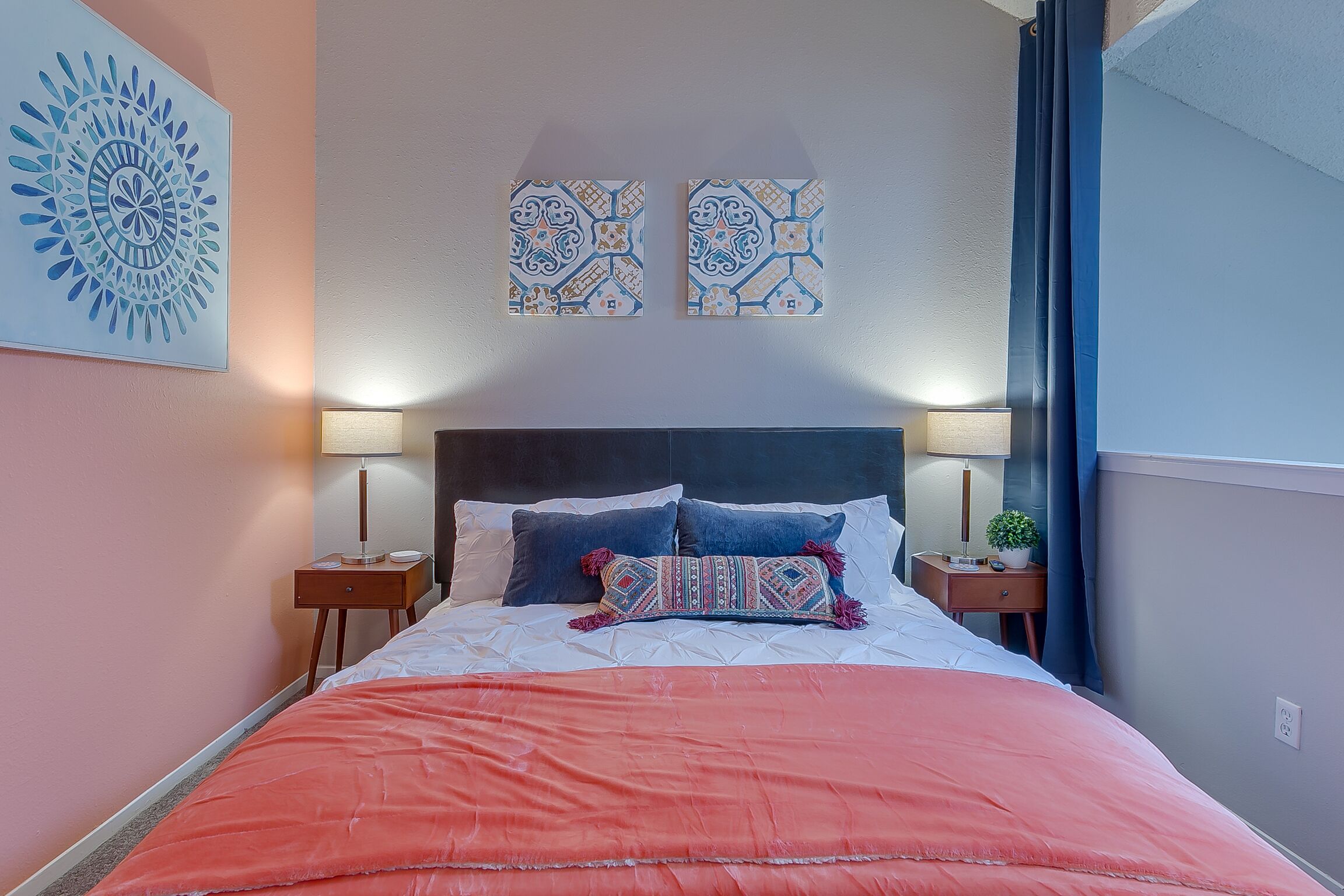 Entire Place✶King Bed✶WiFi✶Full Kitchen✶4K TVs #37